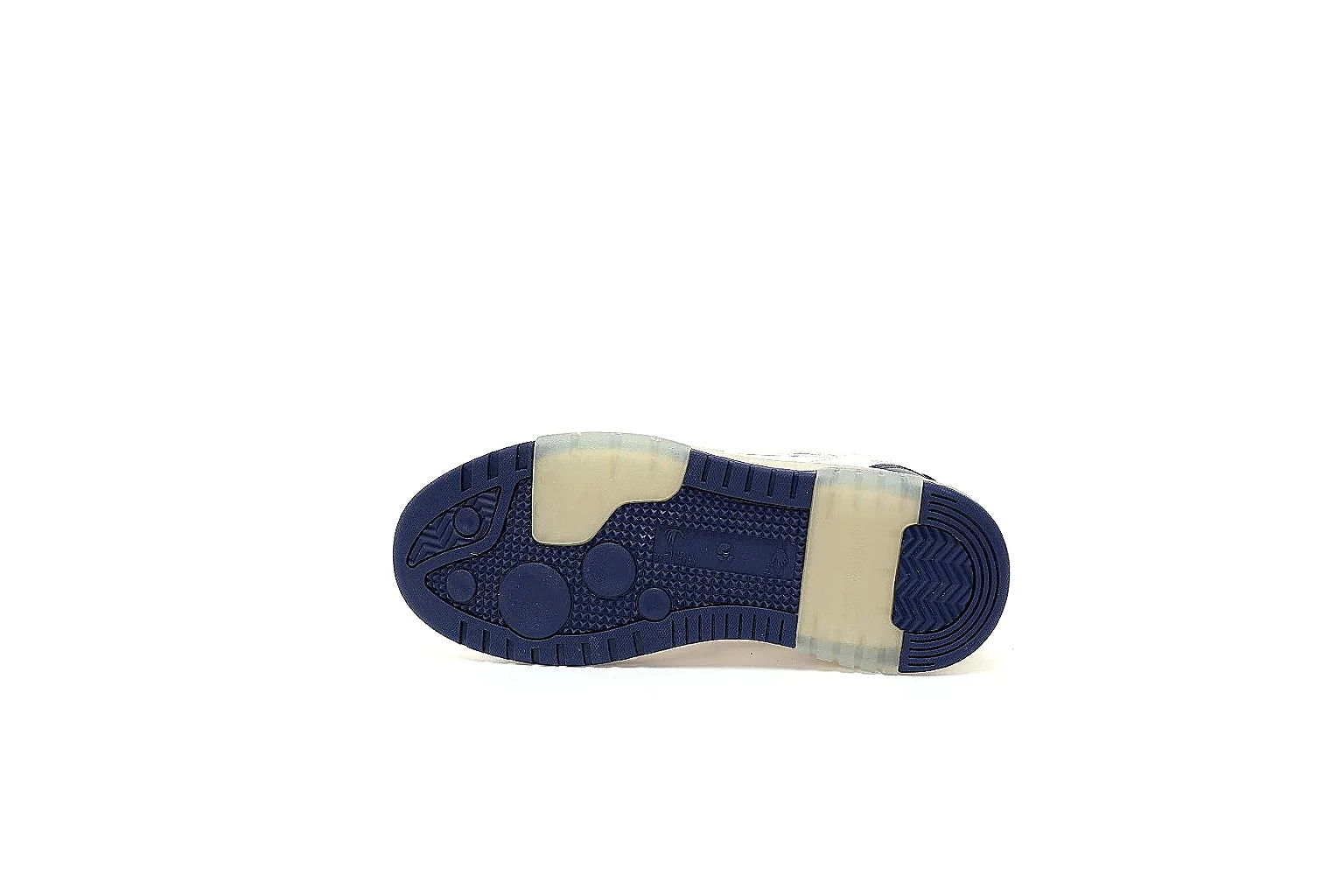 Kako Scout comparison images for Jordan White Navy High Retro Sneaker thumbnail 4