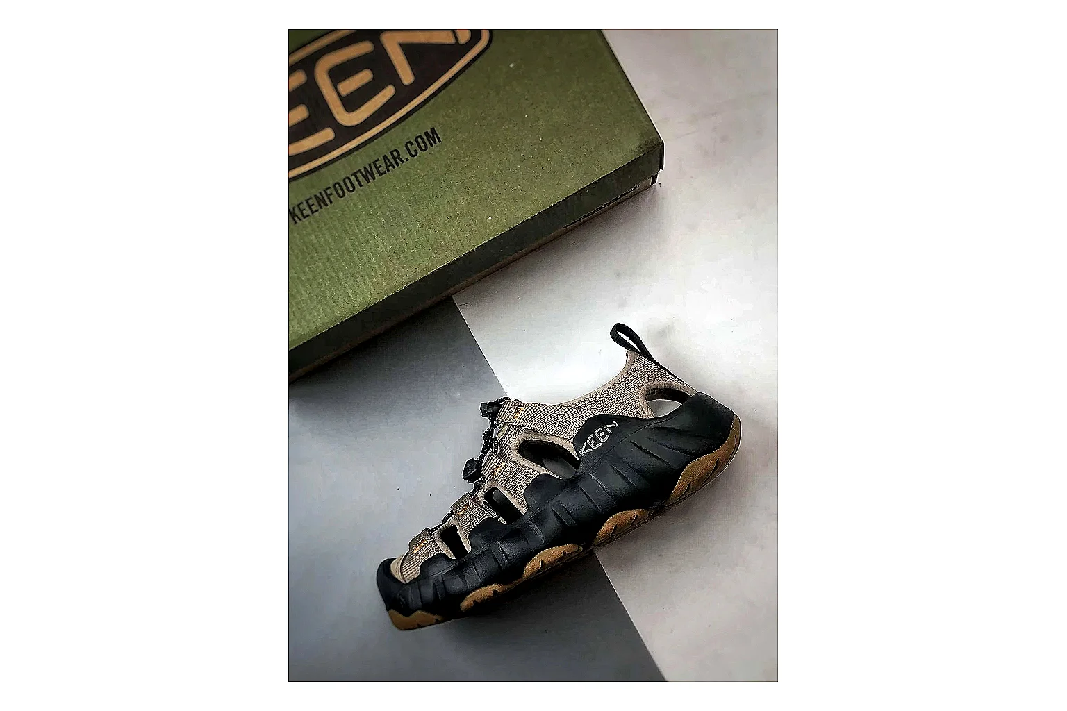 KEEN Jasper Sandal Black Brown comparison photo showing black brown suede-mesh upper, outdoor sandal shape, protective toe area, and rugged trail sole