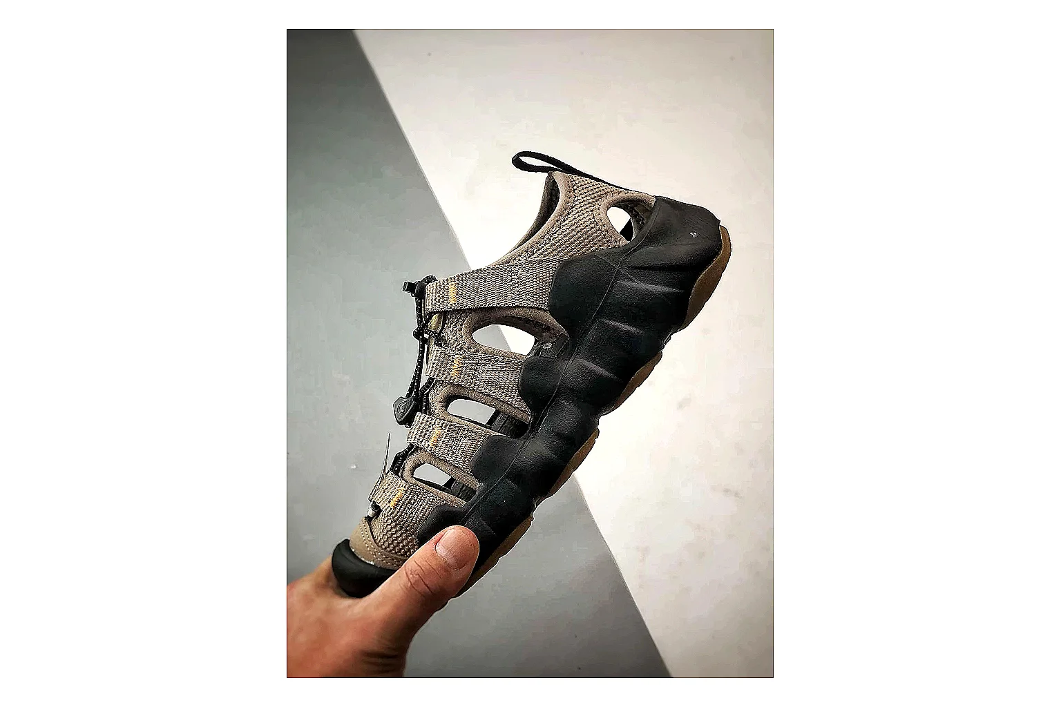 KEEN Jasper Sandal Black Brown comparison photo showing black brown suede-mesh upper, outdoor sandal shape, protective toe area, and rugged trail sole thumbnail 3