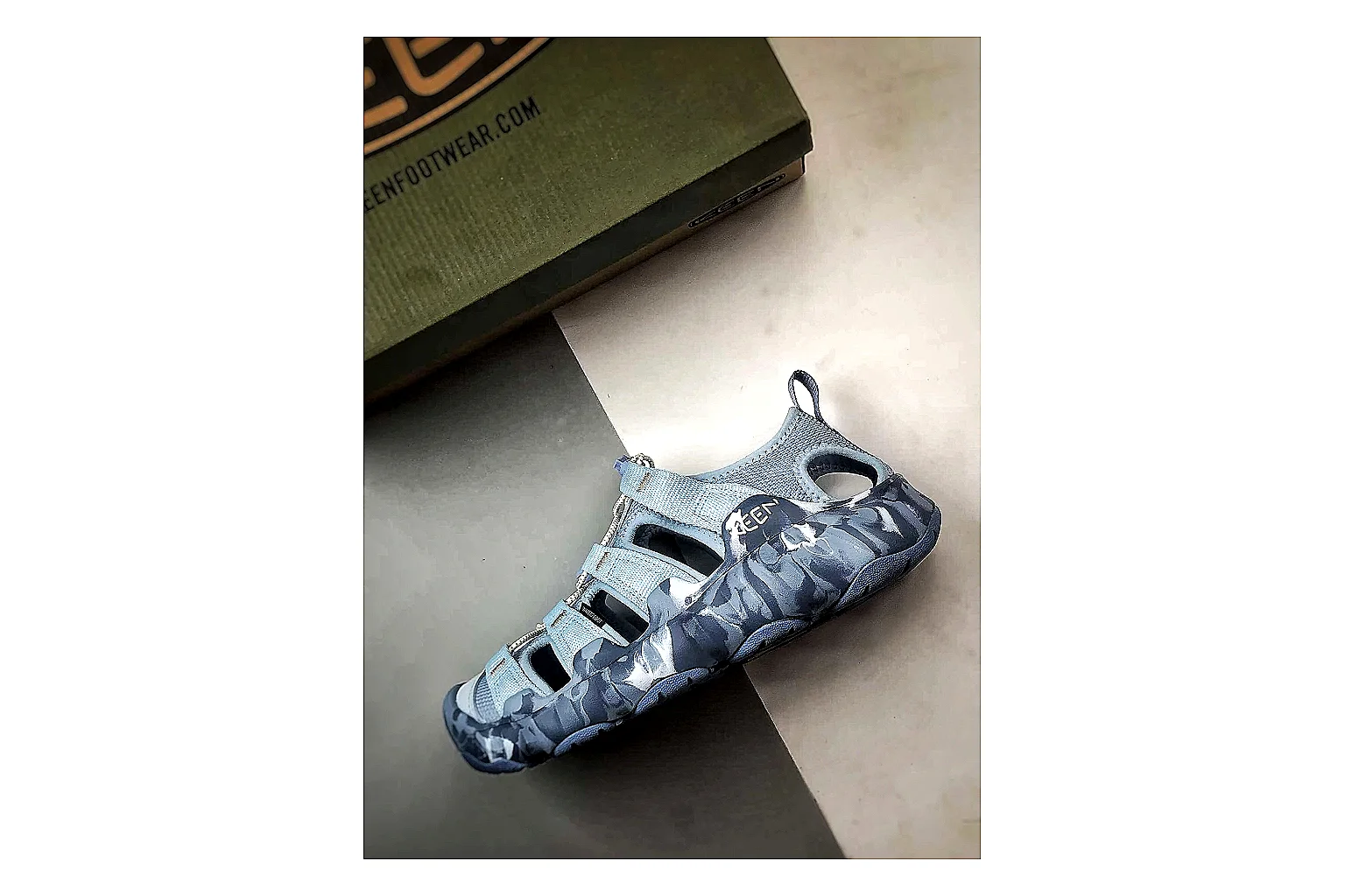 KEEN Jasper Sandal Blue Gray comparison photo showing blue gray suede-mesh upper, outdoor sandal silhouette, protective toe area, and trail-casual sole
