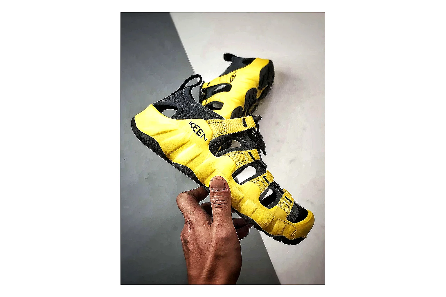 KEEN Jasper Sandal Yellow Black comparison photo showing yellow black suede-mesh upper, protective sandal structure, outdoor toe coverage, and rugged sole thumbnail 4