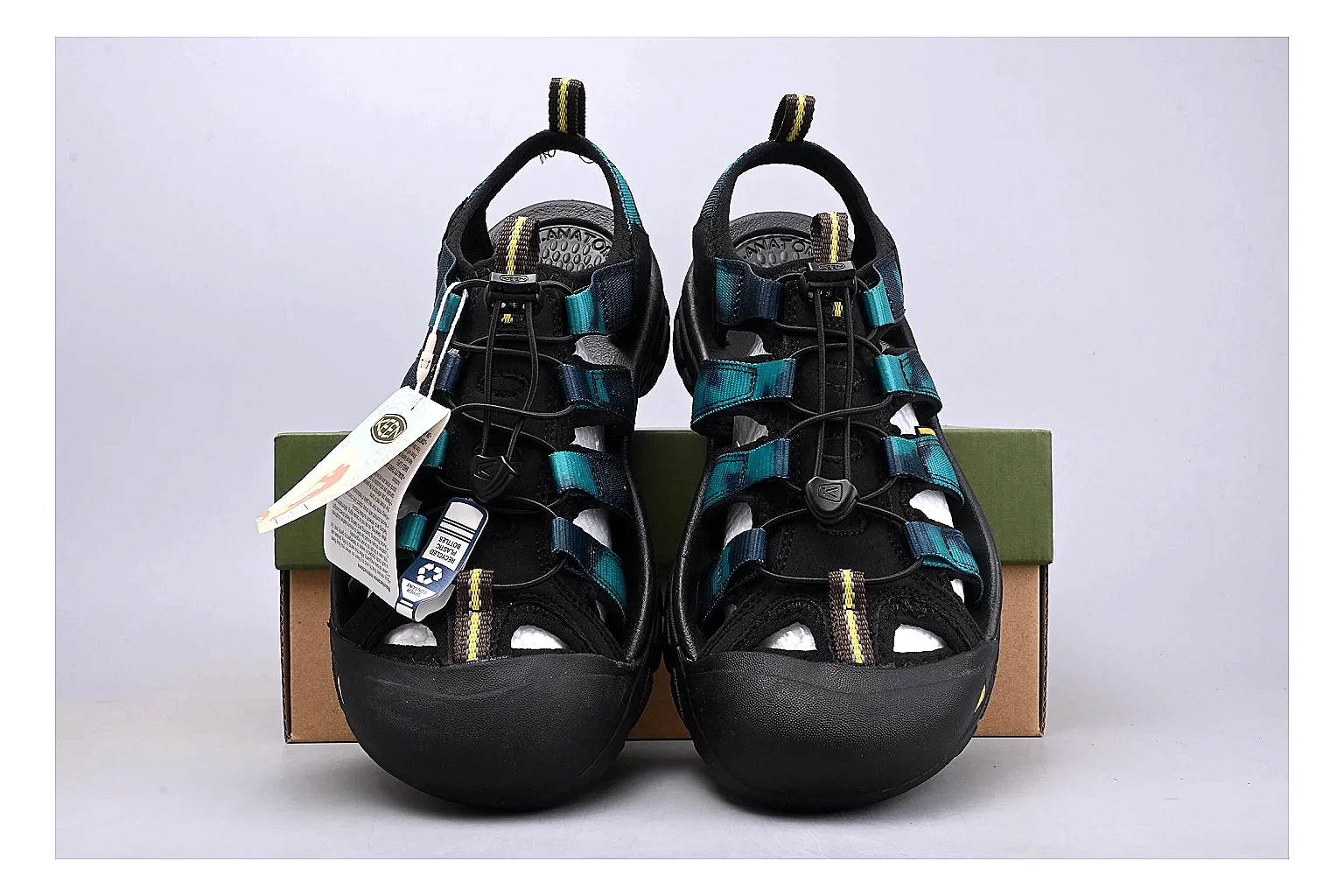 KEEN Zerraport Black Teal Sandal comparison signal photo with black teal zerraport outdoor sandal with mixed upper and sandal shape thumbnail 4