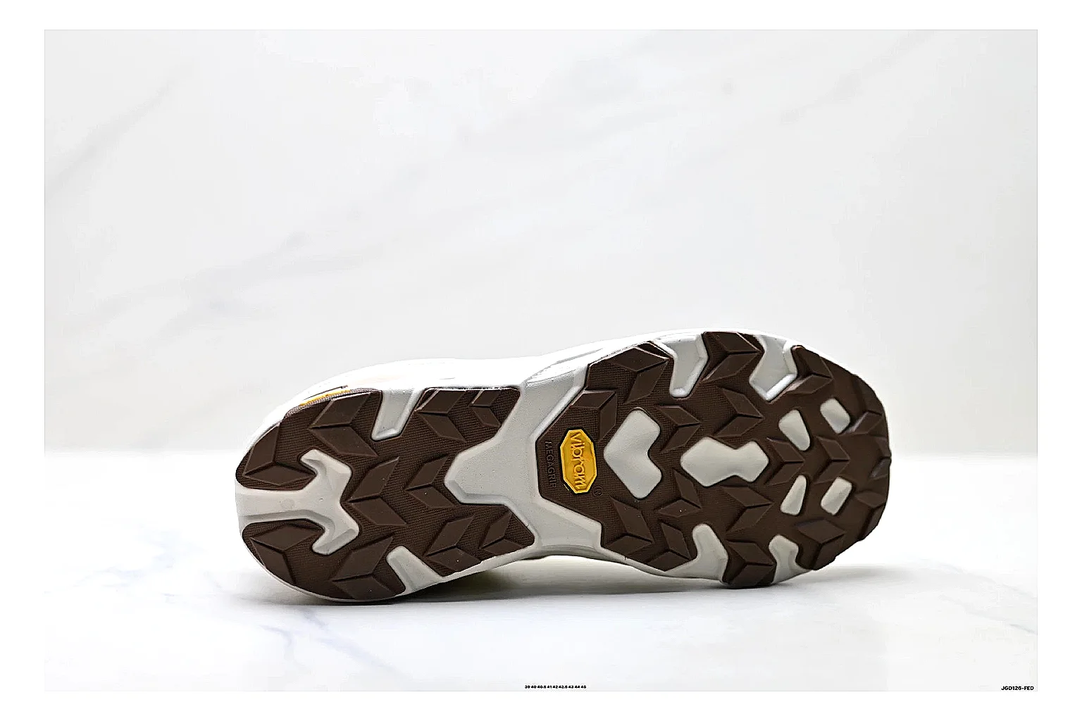 KOLON SPORT Krus V White Tan Sneakers comparison signal photo with white tan outdoor sneakers with mesh-leather texture, side-profile shape, upper panel lines, and outsole detail thumbnail 4