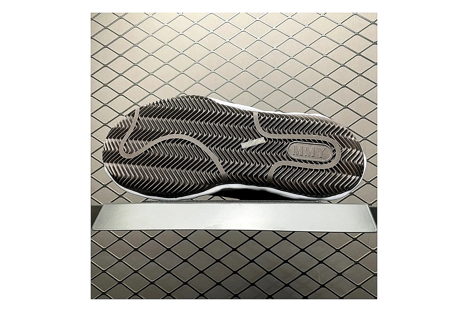 Maison Mihara Yasuhiro Blakey Grey comparison signal photo with white grey blakey distressed low-top with canvas upper and low top shape thumbnail 3