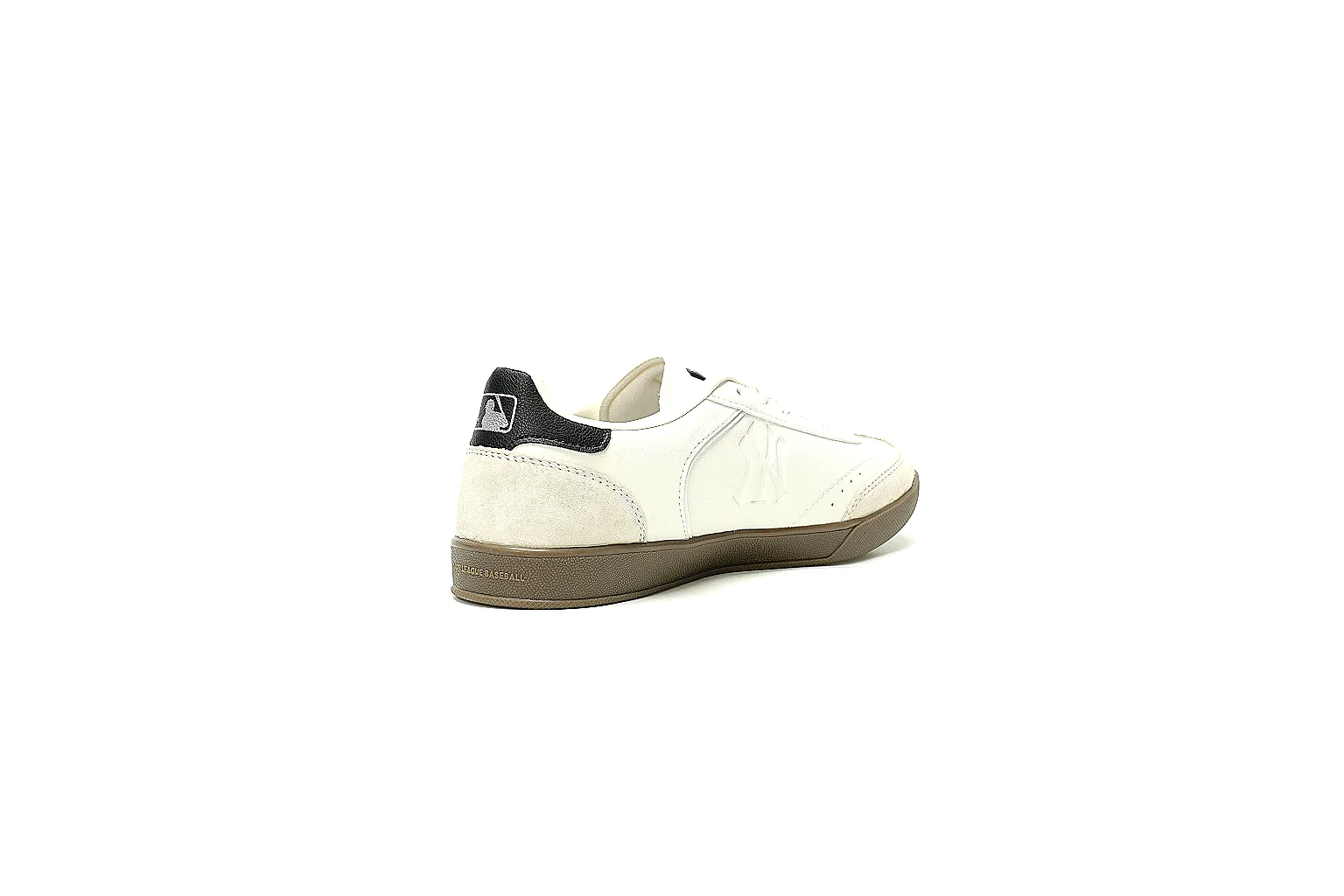 MLB Yankees 5801 white gum sneaker with side logo and QC comparison angles thumbnail 6