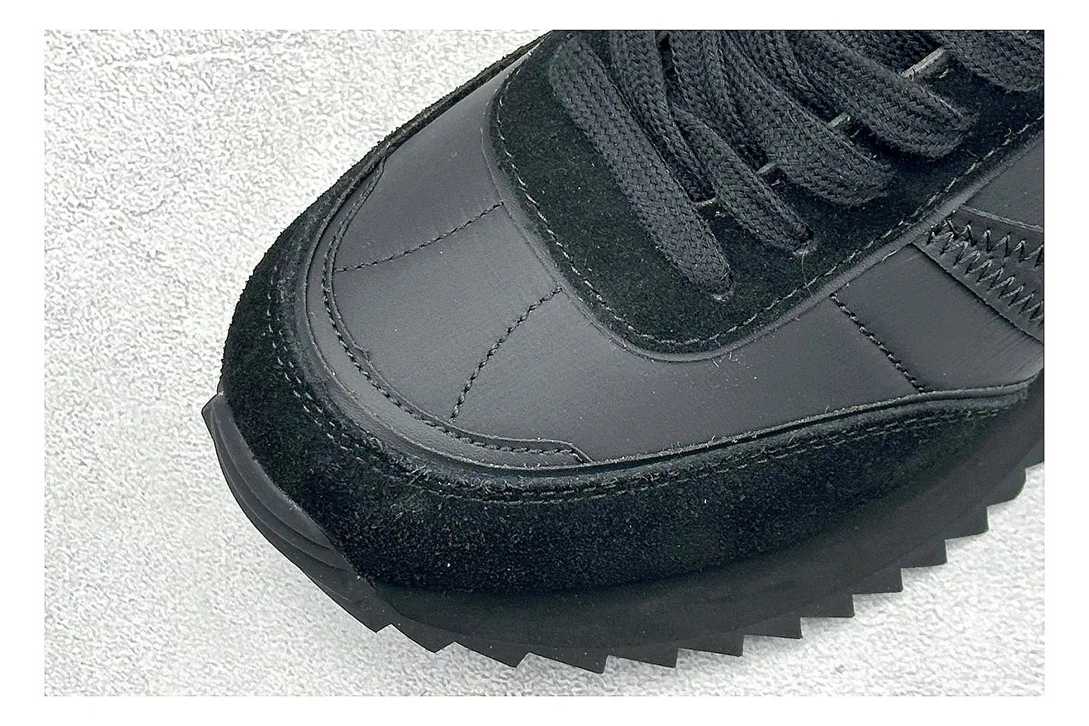 Moncler Pacey black suede comparison signal image thumbnail 5