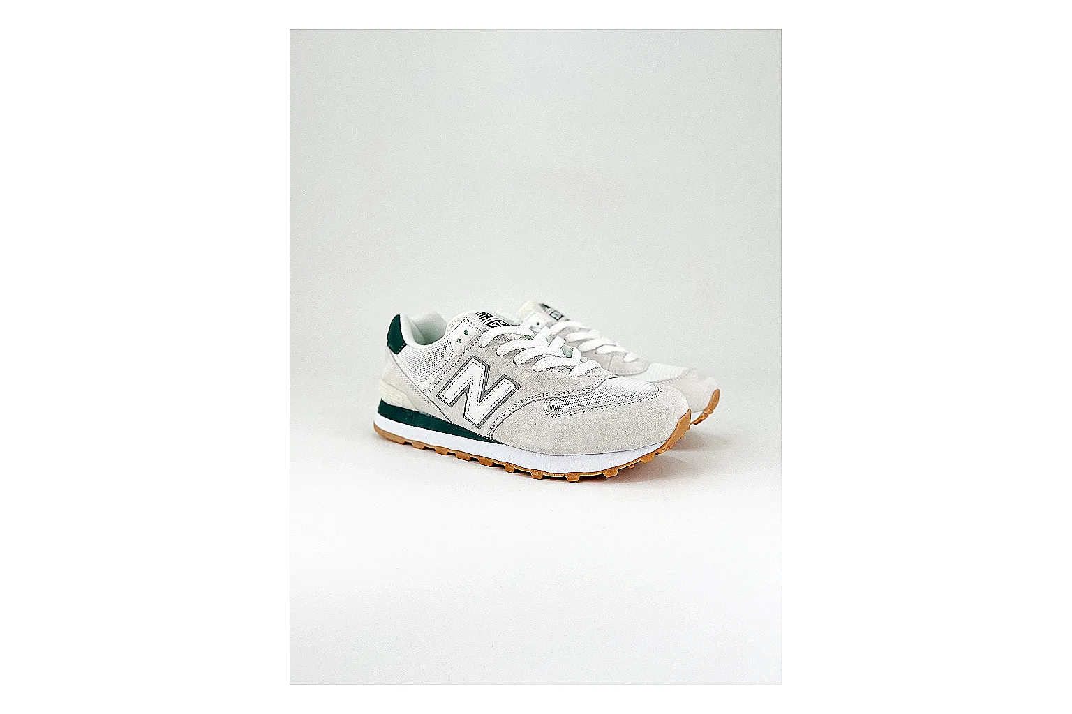 kakoscout.com New Balance 530 White Green comparison signal card six-photo gallery