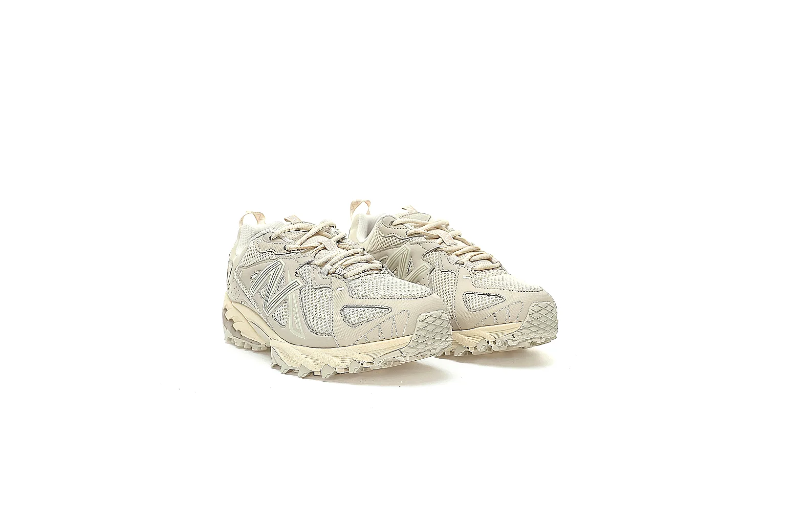 Kako Scout comparison images for New Balance Beige Trail Runner Sneaker thumbnail 5