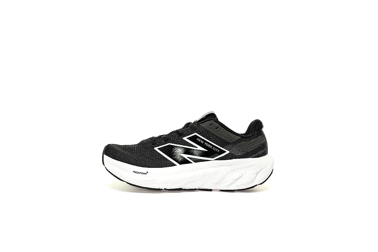 Kako Scout comparison images for New Balance Black Retro Runner Sneaker