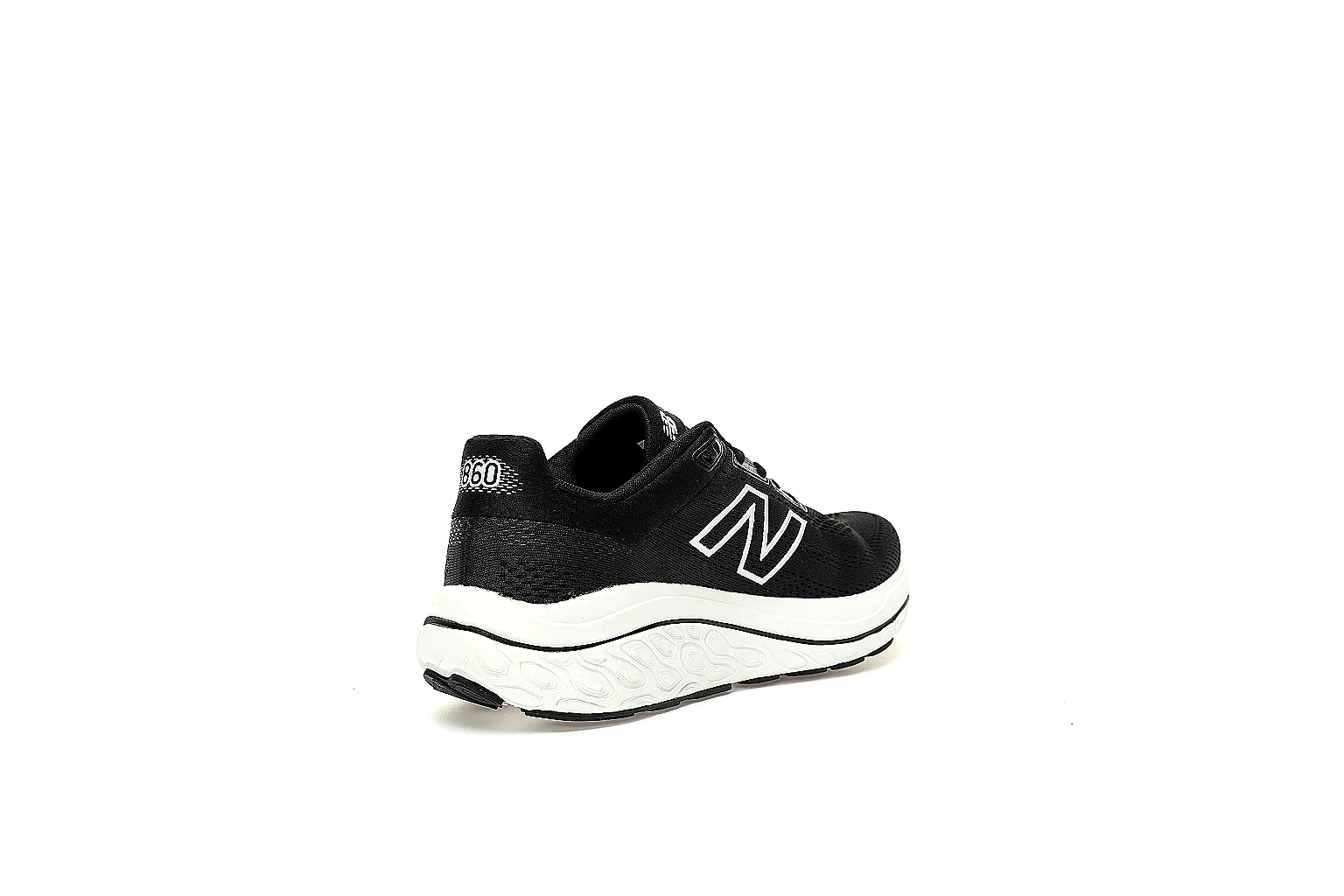 Kako Scout comparison images for New Balance Black White Runner Sneaker thumbnail 2