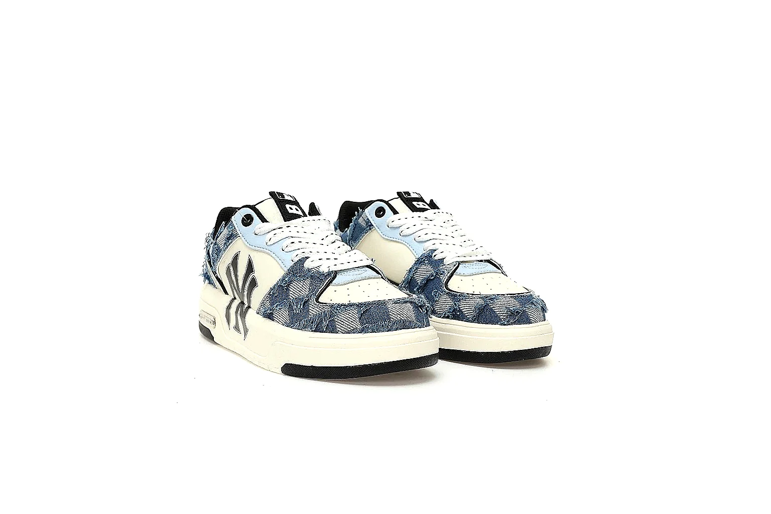 Kako Scout comparison images for New Balance Camo Blue Runner Sneaker thumbnail 5