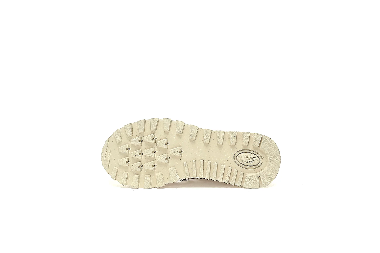 Kako Scout comparison images for New Balance Gray Beige Retro Runner Sneaker thumbnail 6