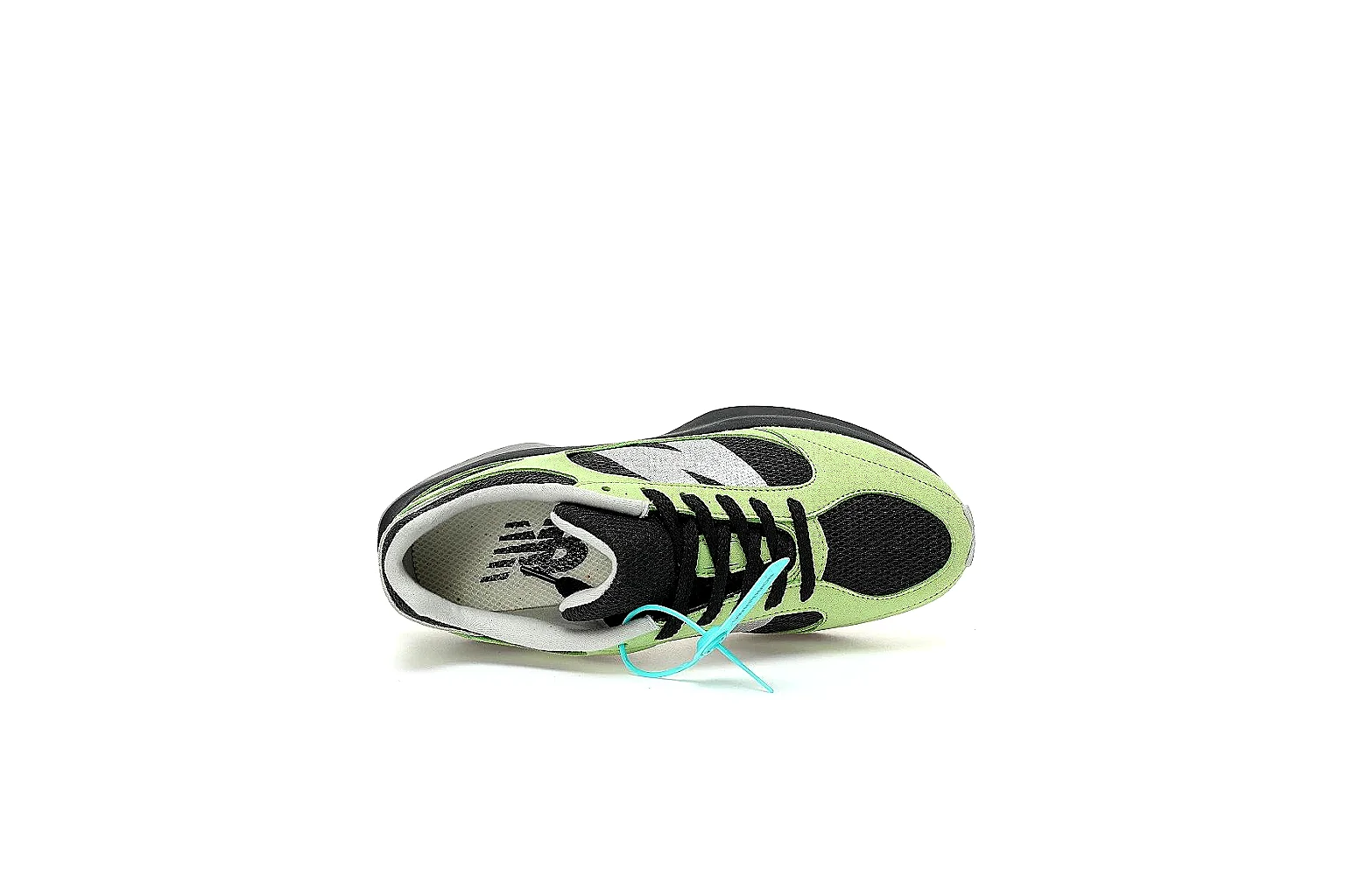 Kako Scout comparison images for New Balance Green Black Trail Runner Sneaker thumbnail 3