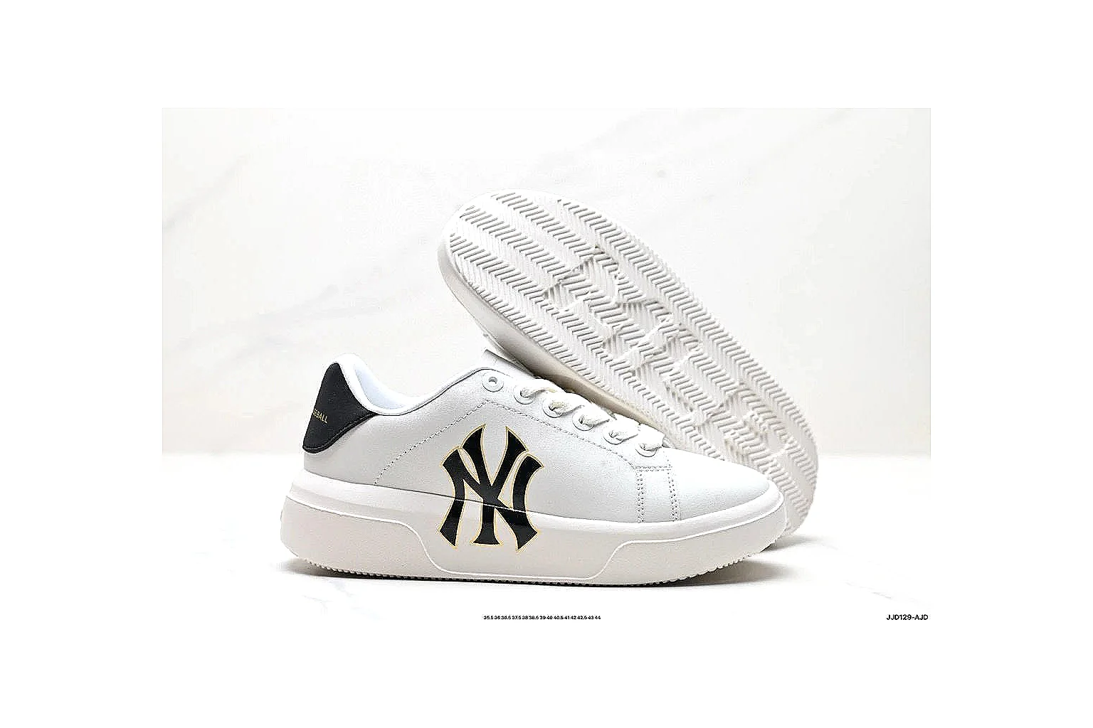 kakoscout.com New Balance Low Court White comparison signal card six-photo gallery thumbnail 4