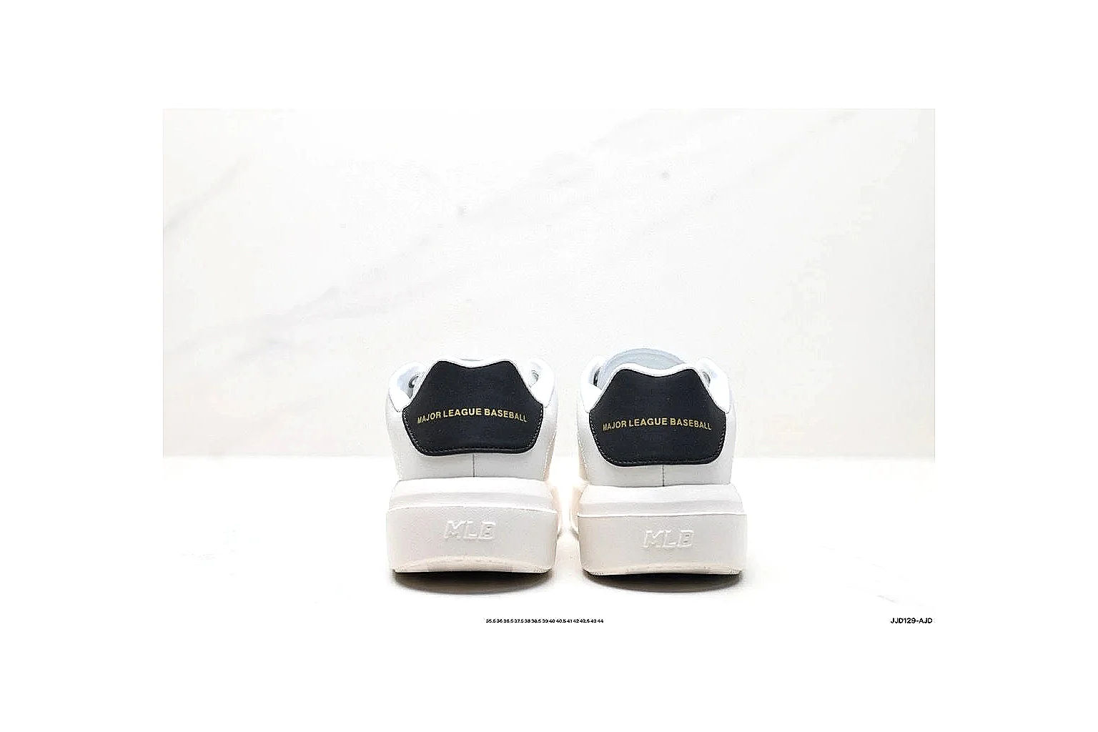 kakoscout.com New Balance Low Court White comparison signal card six-photo gallery thumbnail 5