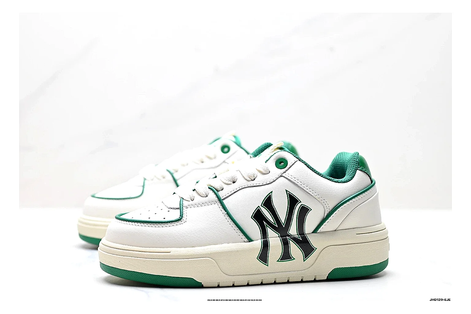 kakoscout.com New Balance Low Court White Green comparison signal card six-photo gallery thumbnail 3