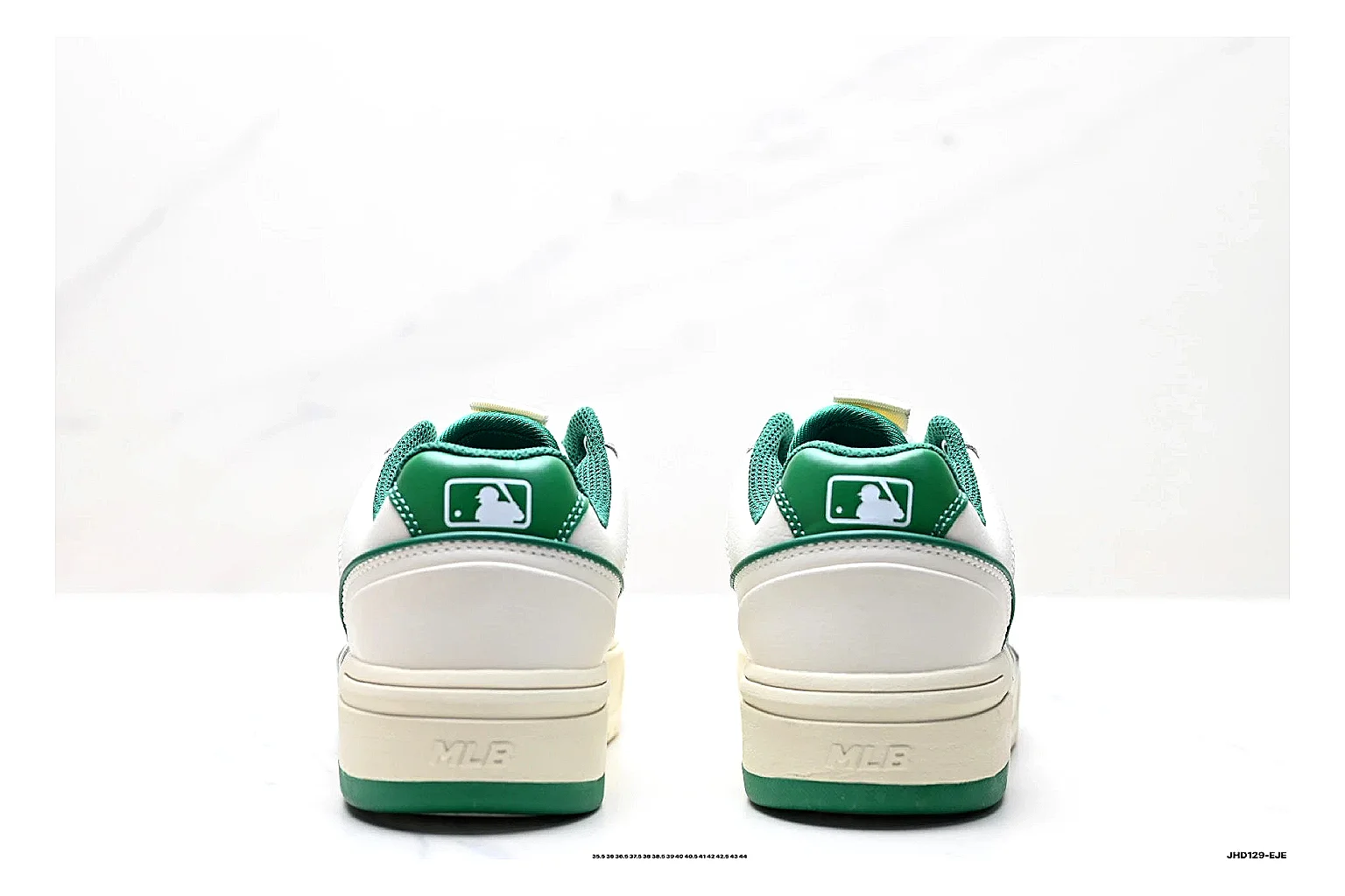 kakoscout.com New Balance Low Court White Green comparison signal card six-photo gallery thumbnail 5