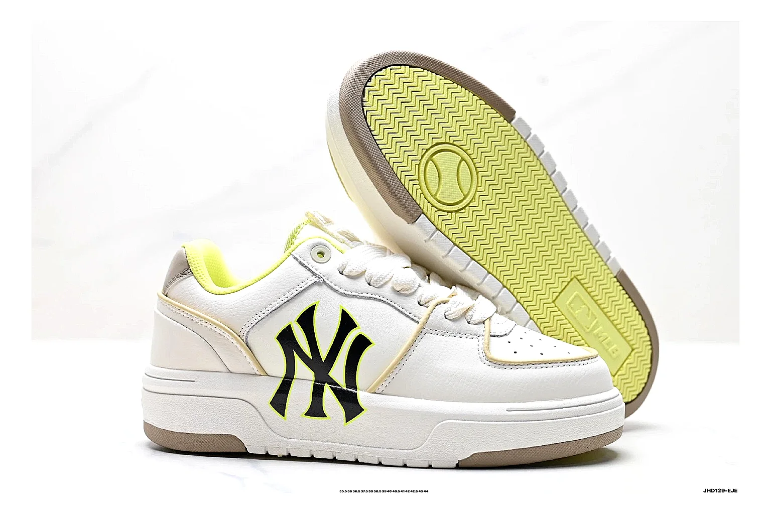 kakoscout.com New Balance Low Court White Neon comparison signal card six-photo gallery thumbnail 4