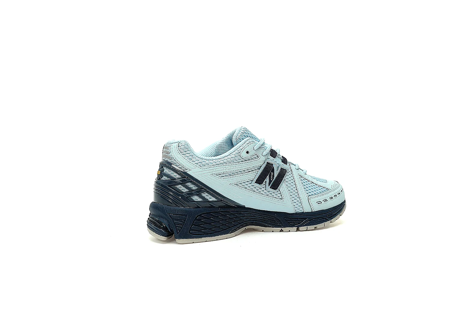 Kako Scout comparison images for New Balance Mint Gray Runner