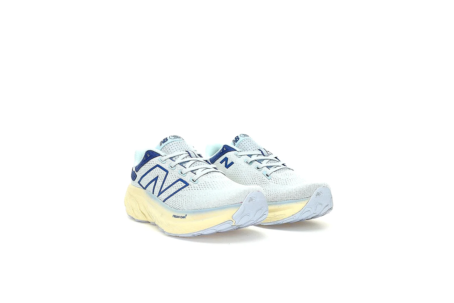 Kako Scout comparison images for New Balance White Blue Retro Runner Sneaker thumbnail 5