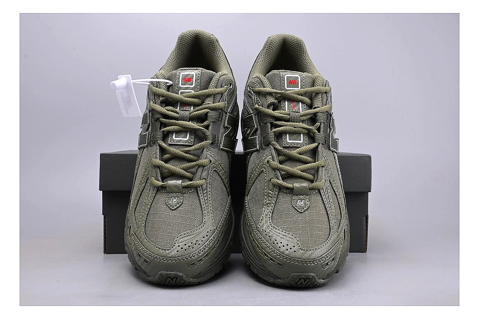 New Balance 1906R Olive Grey comparison signal photo with grey olive 1906r runner with mixed upper and runner shape thumbnail 4