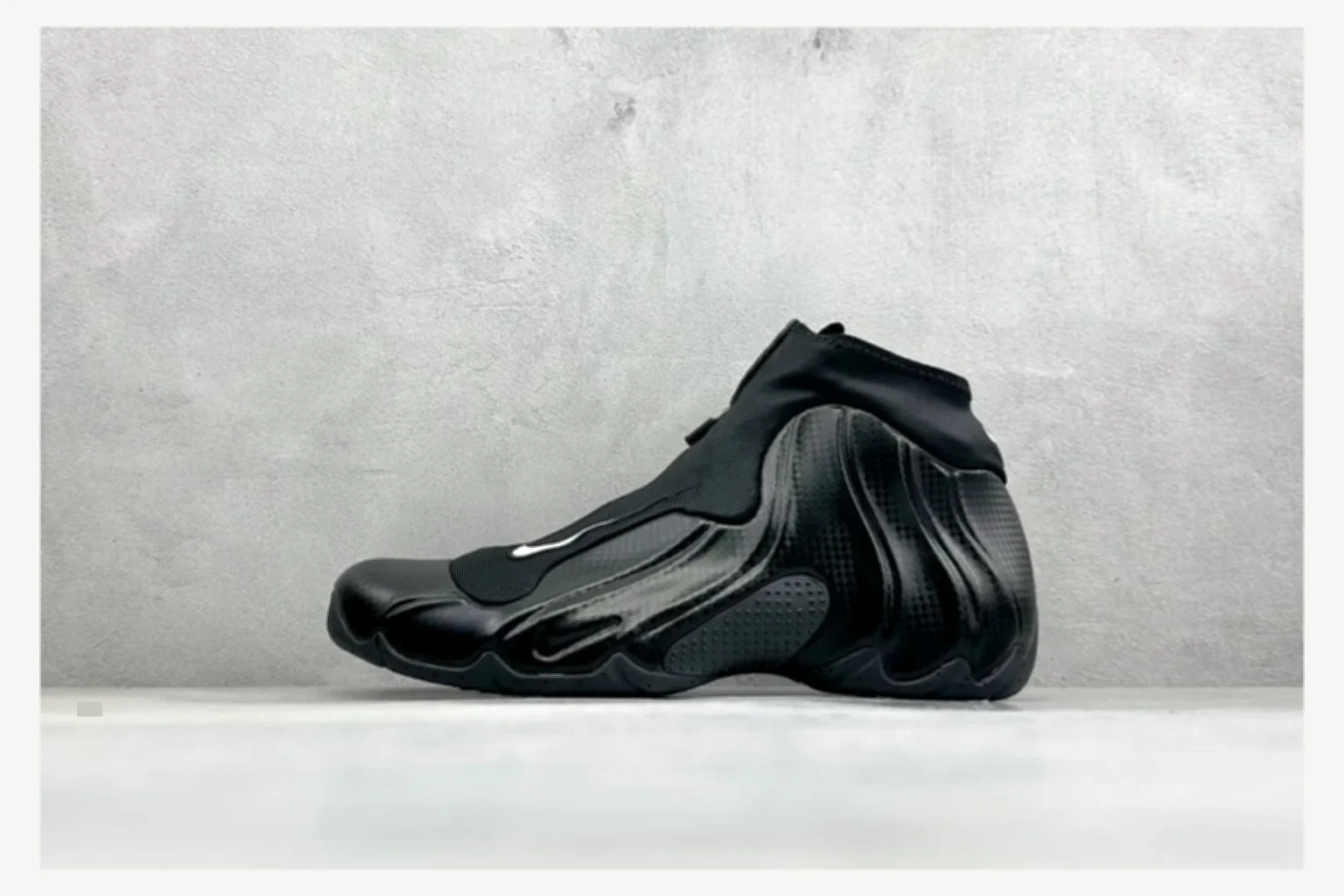 Nike Air Foamposite Black Mid Top comparison proof image SKU 1182167379