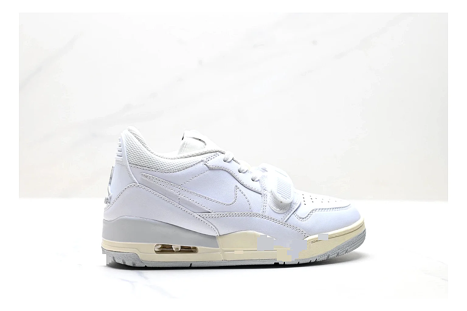 kakoscout.com Nike Air Force 1 White comparison signal card six-photo gallery thumbnail 2
