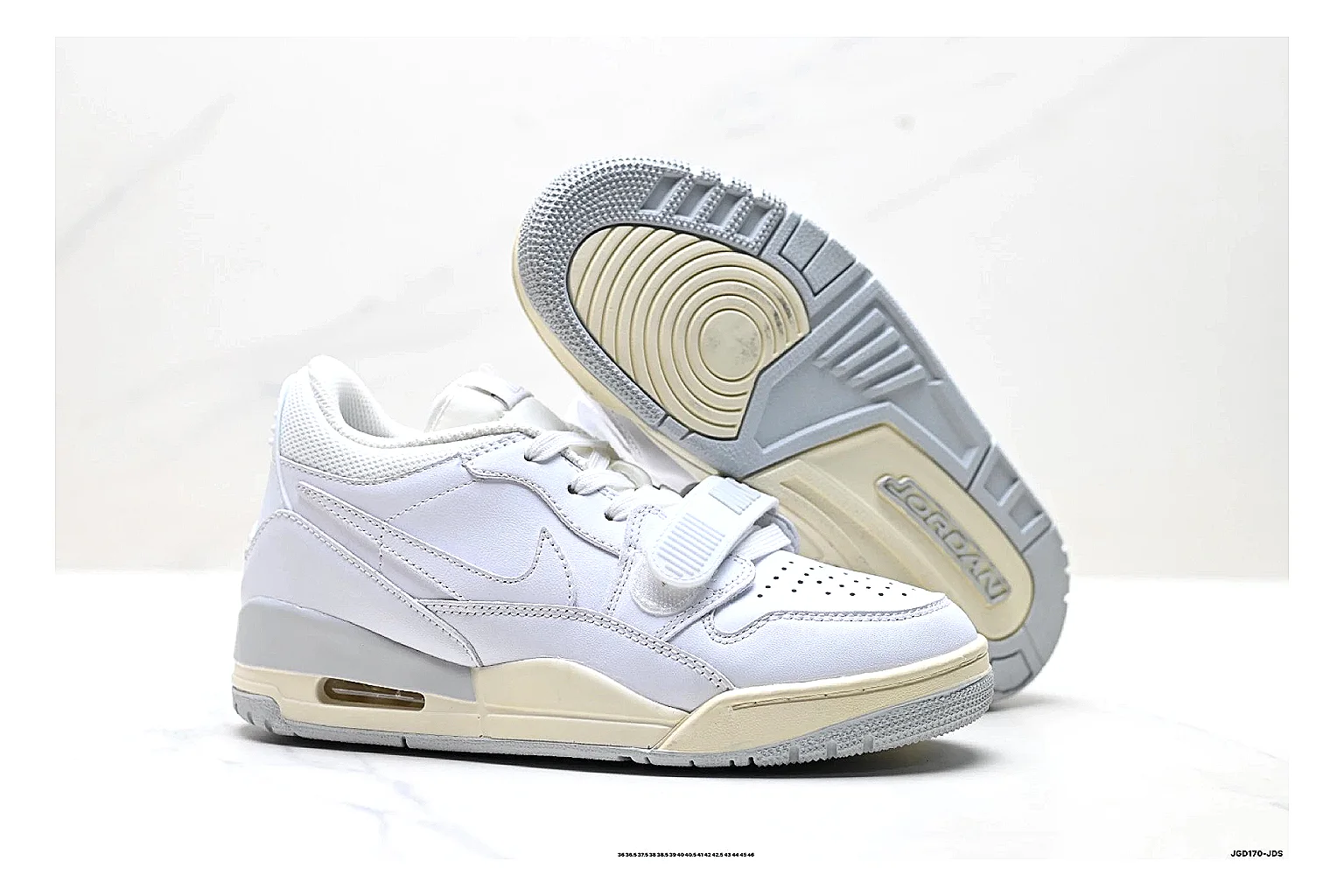 kakoscout.com Nike Air Force 1 White comparison signal card six-photo gallery thumbnail 4