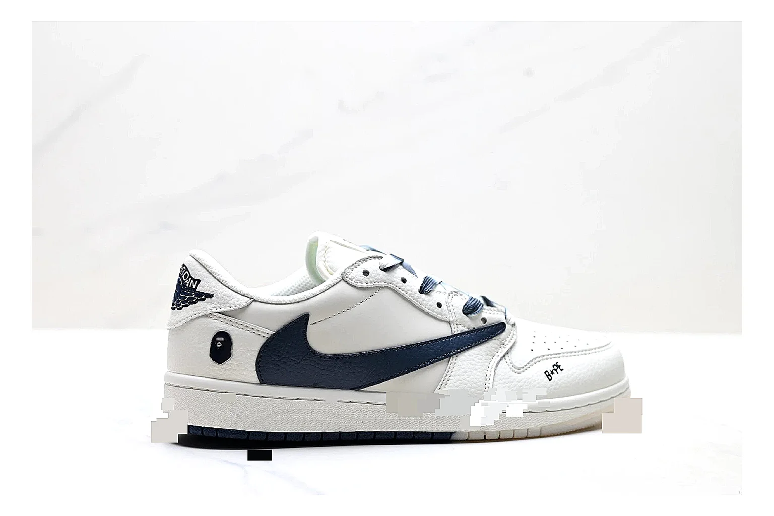 kakoscout.com Nike Air Force 1 White Black comparison signal card six-photo gallery thumbnail 2