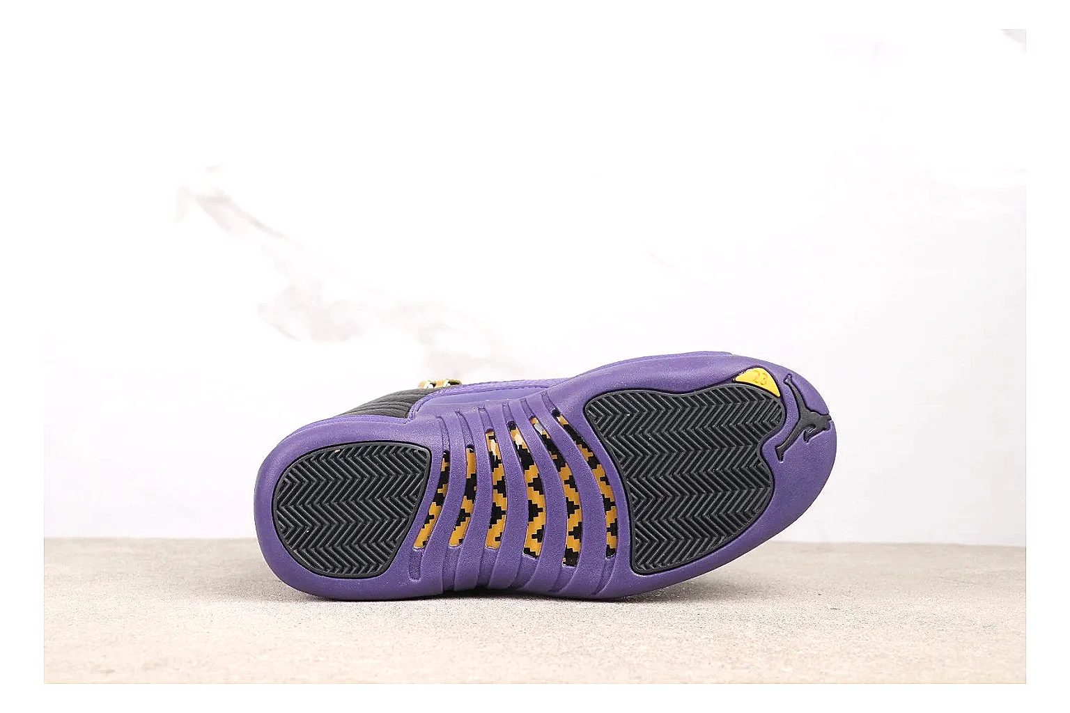 kakoscout.com Nike Air Jordan Black Purple comparison signal card six-photo gallery