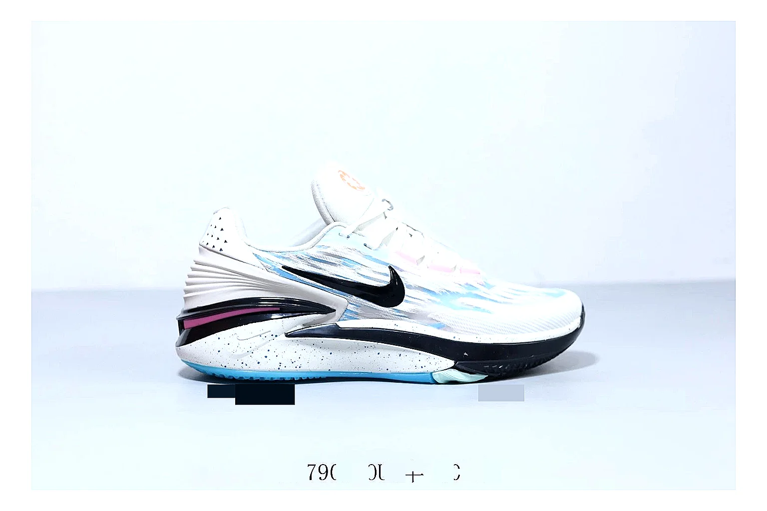 kakoscout.com Nike Air Max White Blue Black comparison signal card six-photo gallery thumbnail 2