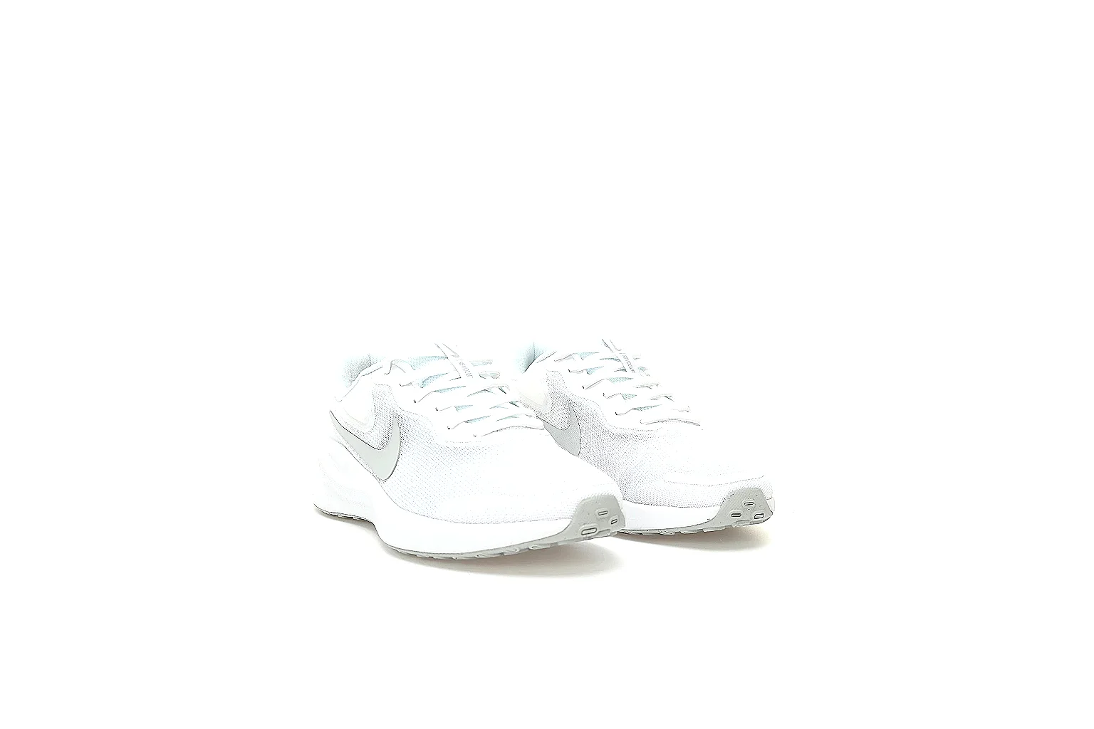 Kako Scout comparison images for Nike All White Low Court Sneaker thumbnail 5