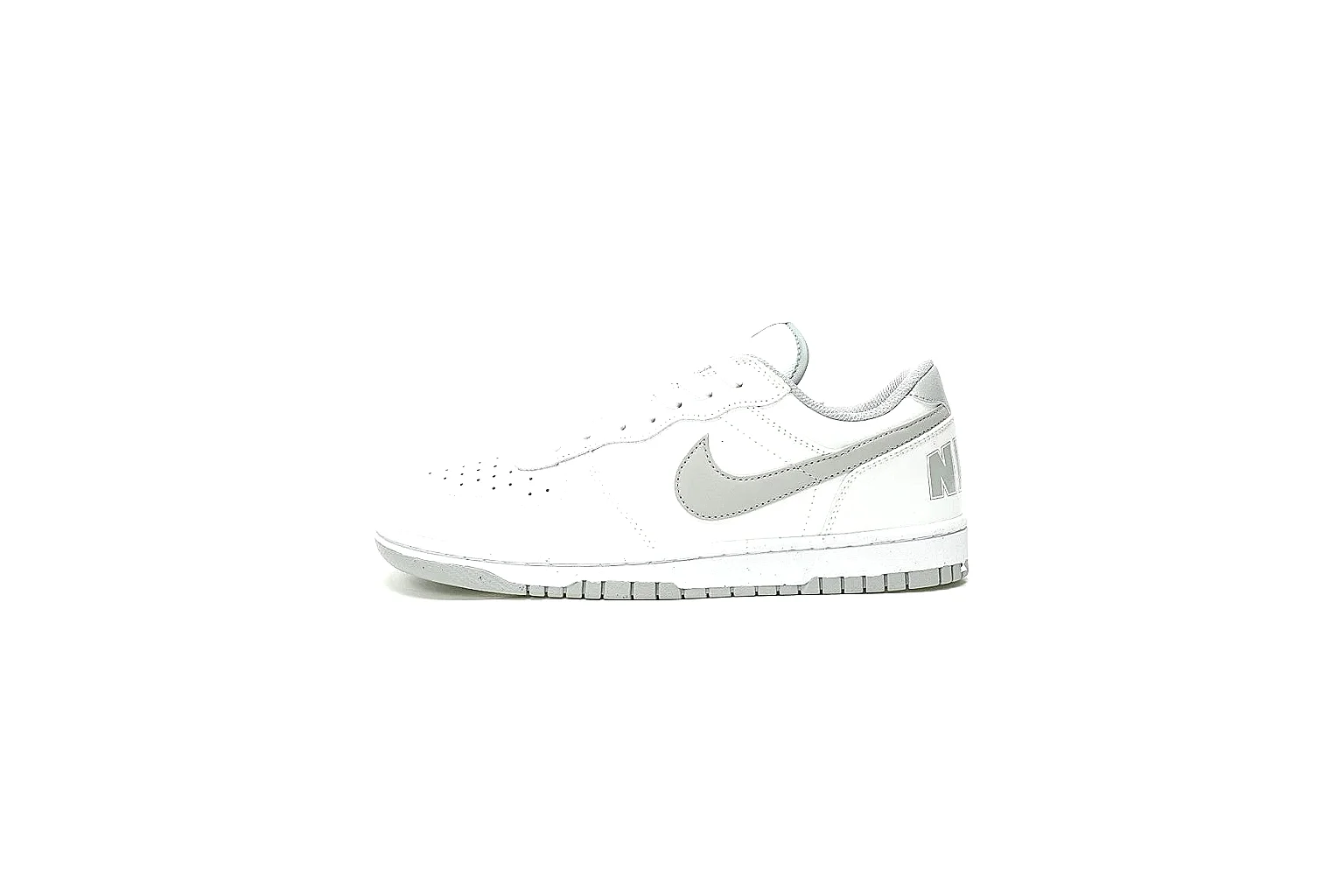 Kako Scout comparison images for Nike All White Low Court