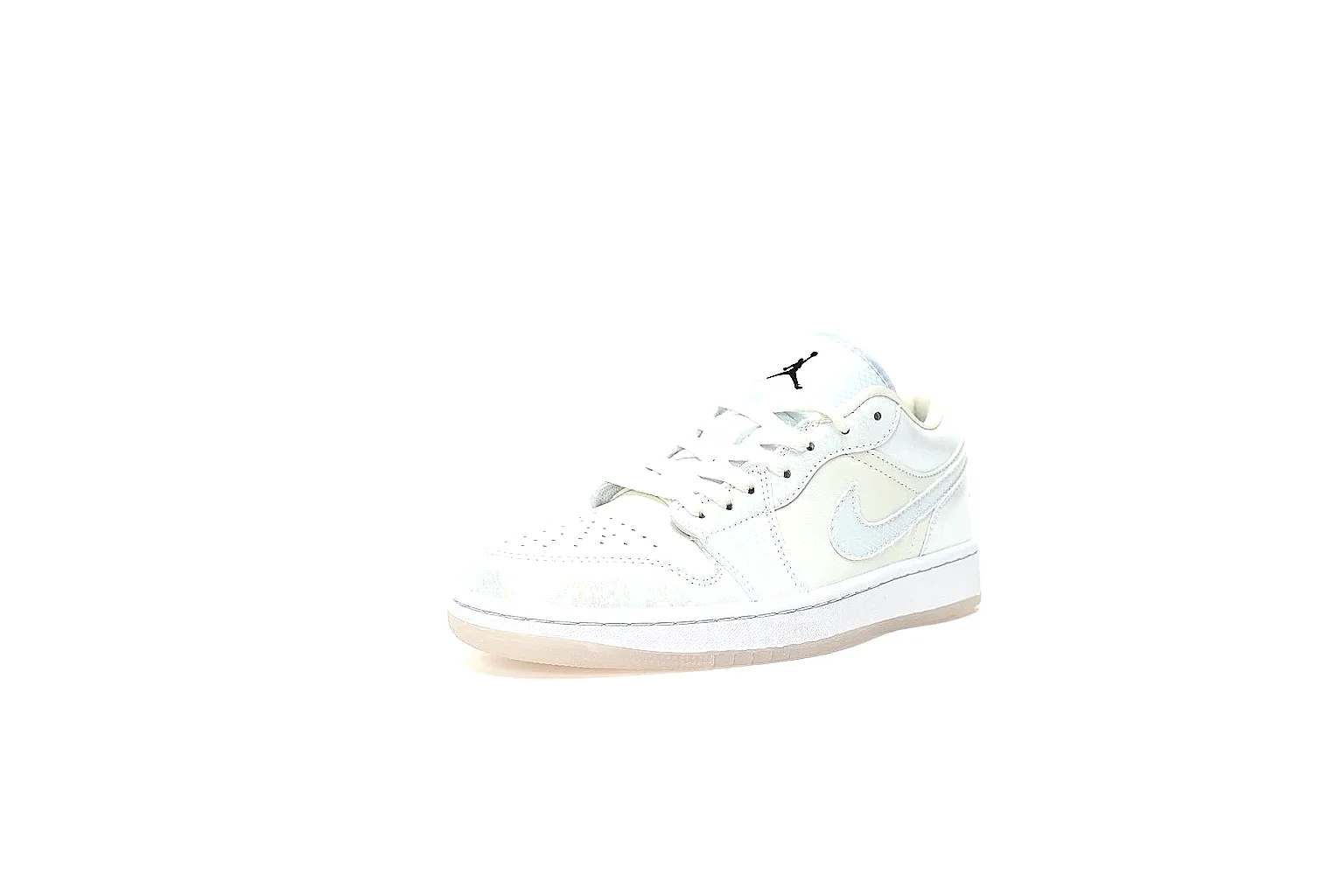Kako Scout comparison images for Nike All White Low Court thumbnail 6