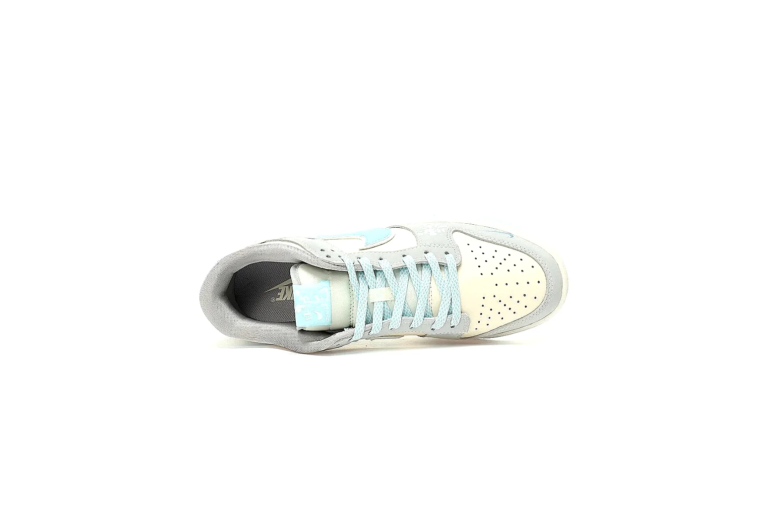 Kako Scout comparison images for Nike Aqua White Low Court thumbnail 2