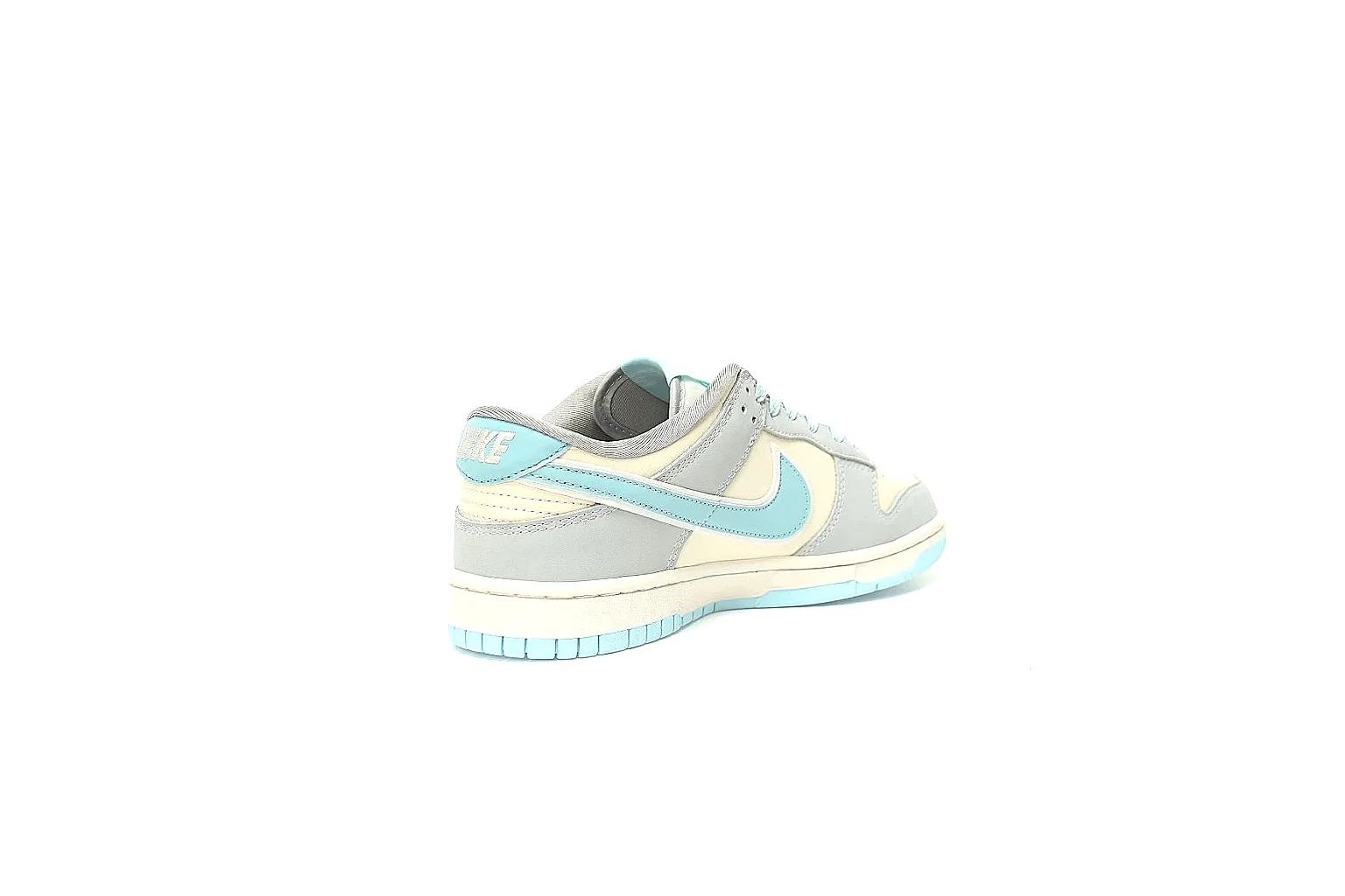 Kako Scout comparison images for Nike Aqua White Low Court thumbnail 6