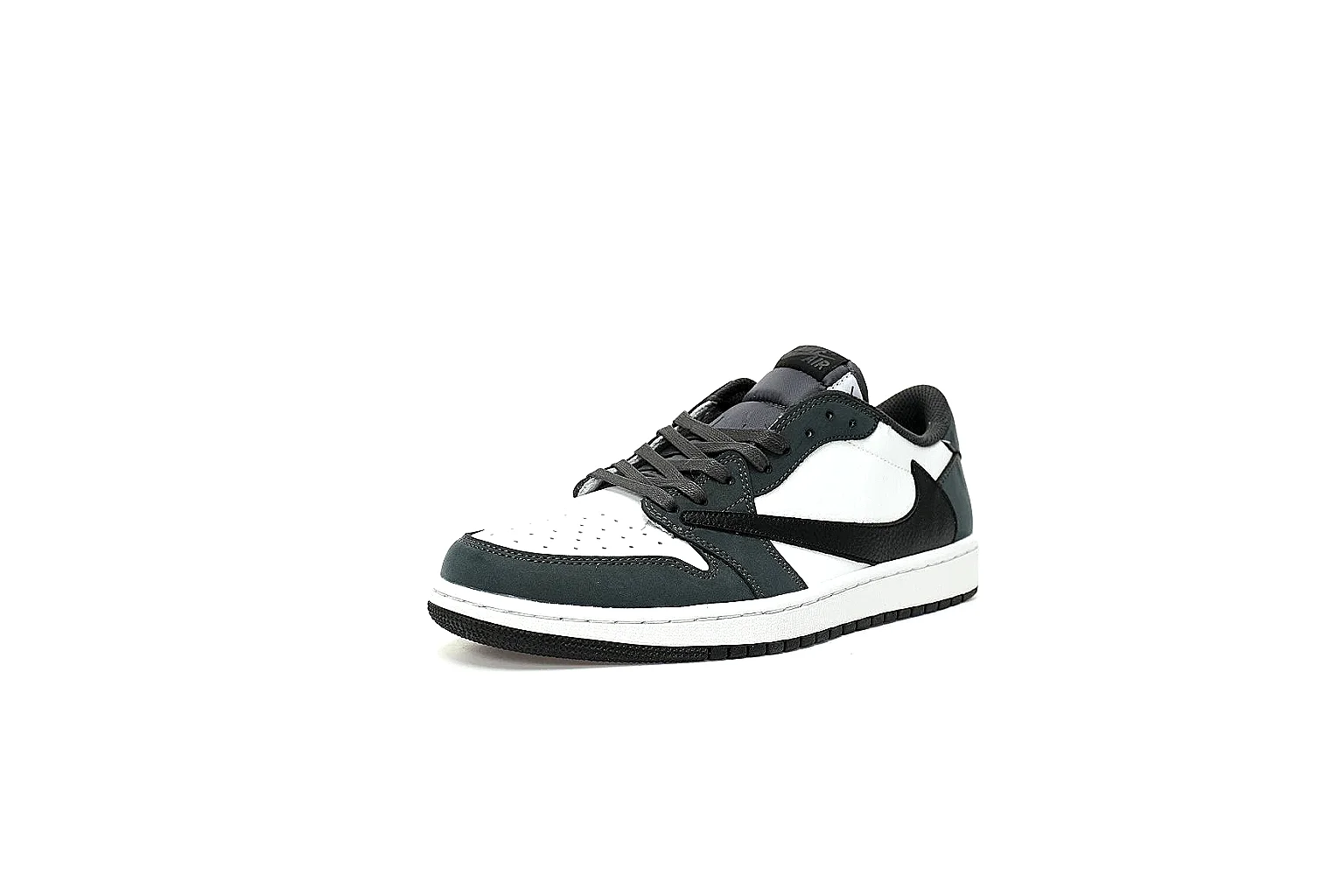 Kako Scout comparison images for Nike Black Green Low Court thumbnail 6
