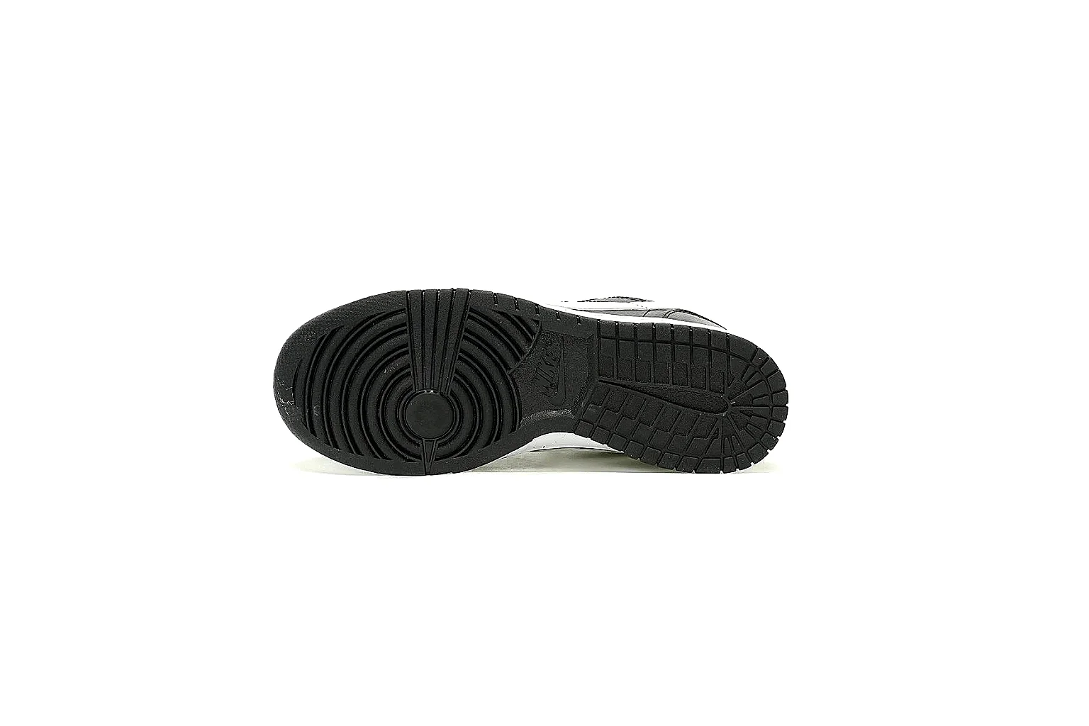 Kako Scout comparison images for Nike Black White Low Court thumbnail 3