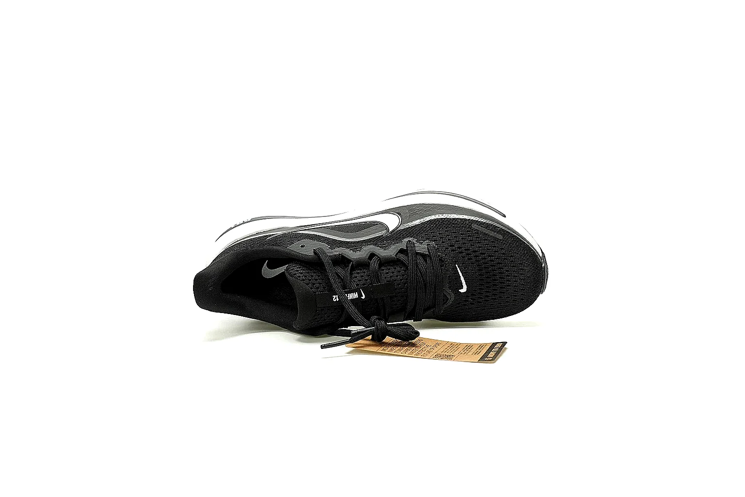 Kako Scout comparison images for Nike Black White Retro Runner Sneaker thumbnail 2