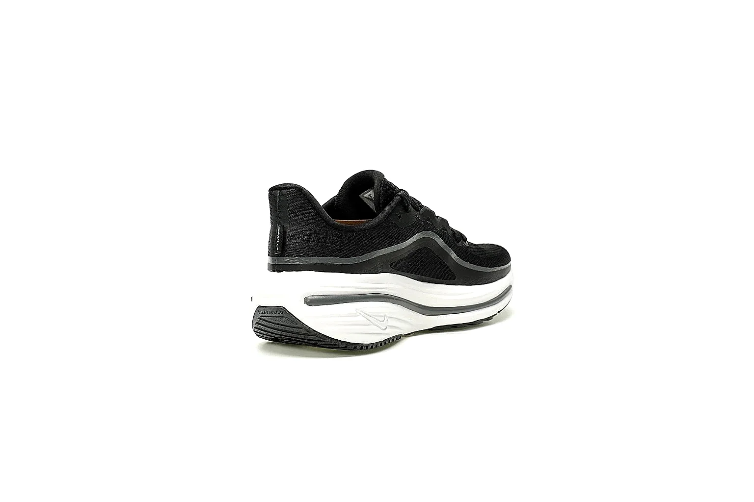 Kako Scout comparison images for Nike Black White Retro Runner Sneaker thumbnail 6