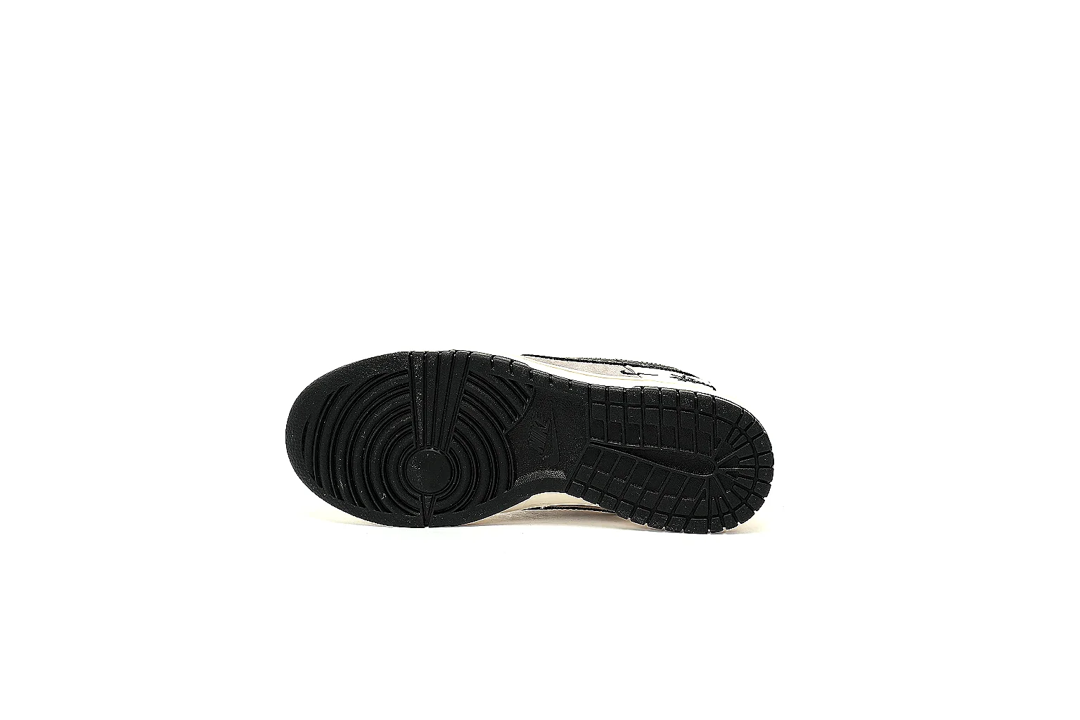 Kako Scout comparison images for Nike Cream Black Low Court Sneaker thumbnail 4