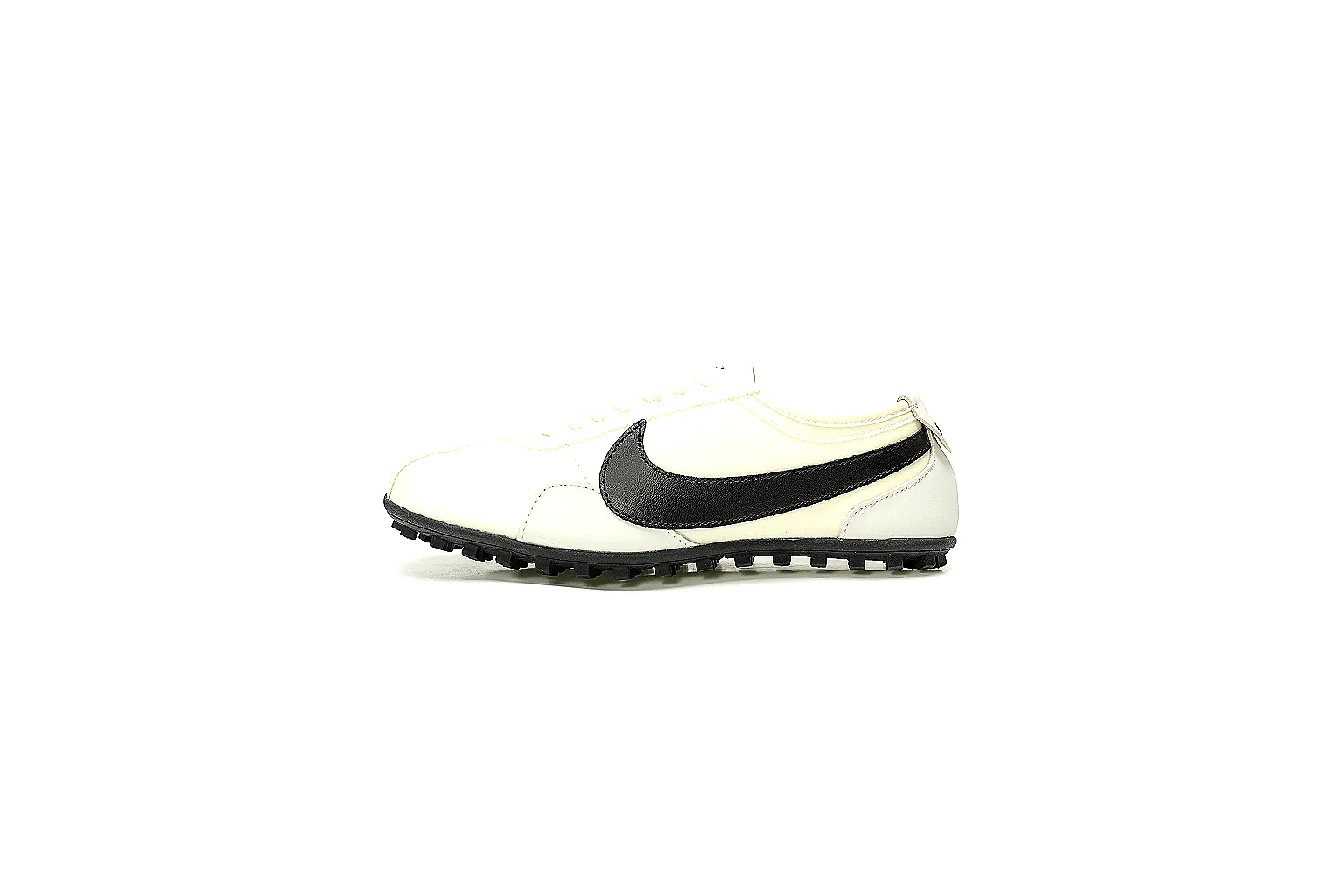 Kako Scout comparison images for Nike Cream Black Low Court Sneaker
