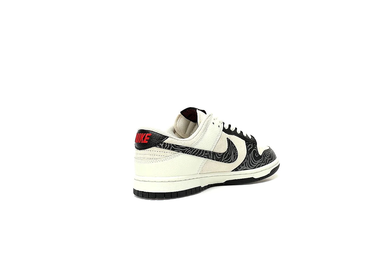 Kako Scout comparison images for Nike Cream Black Red Low Court thumbnail 2