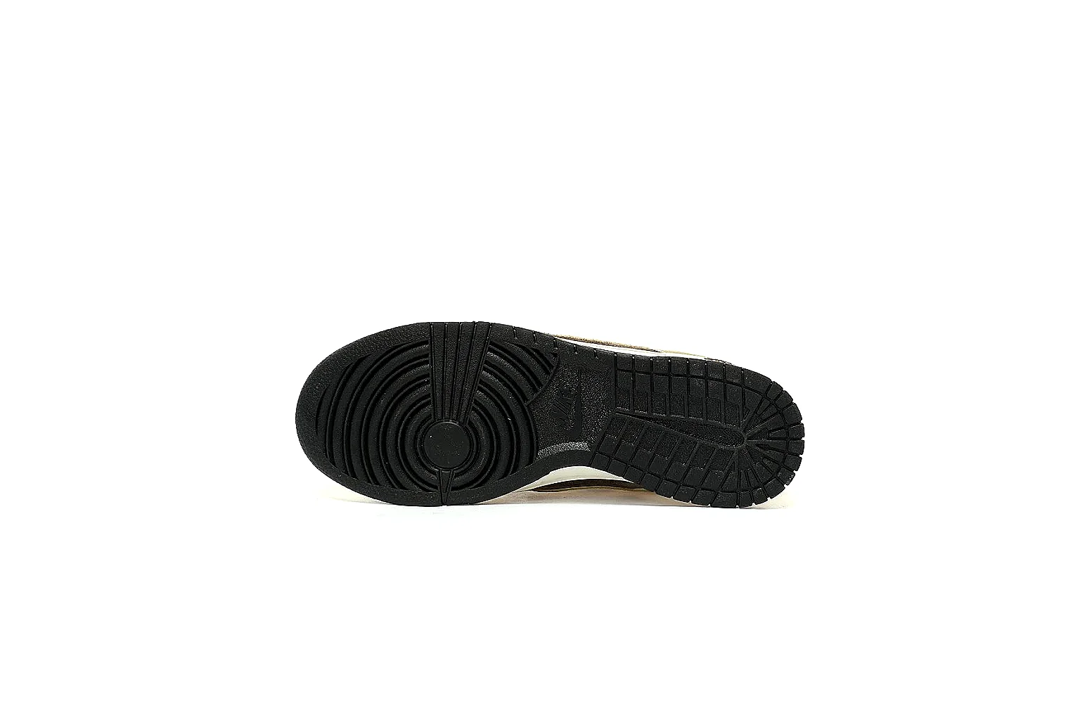 Kako Scout comparison images for Nike Cream Brown Low Court thumbnail 4