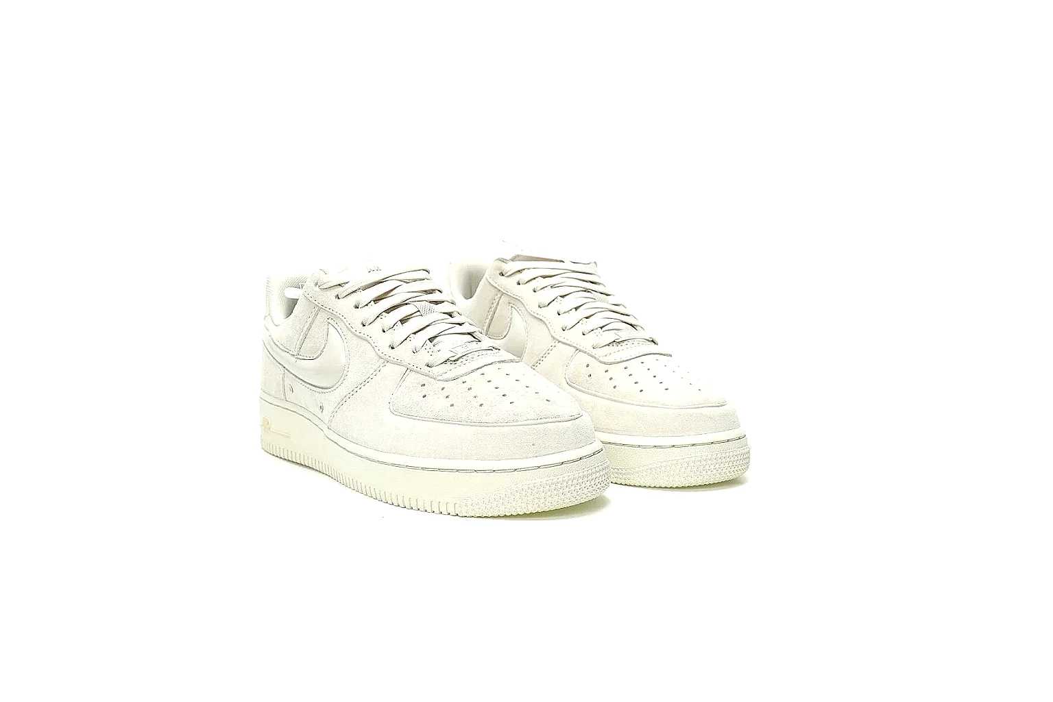 Kako Scout comparison images for Nike Cream Low Court Sneaker thumbnail 4