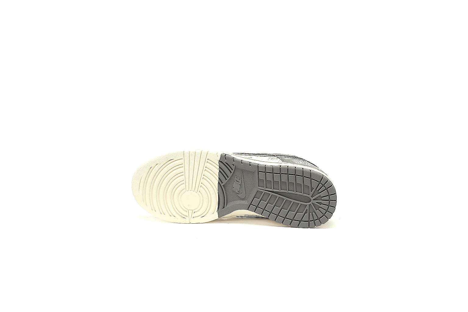 Kako Scout comparison images for Nike Cream Red Low Court thumbnail 4