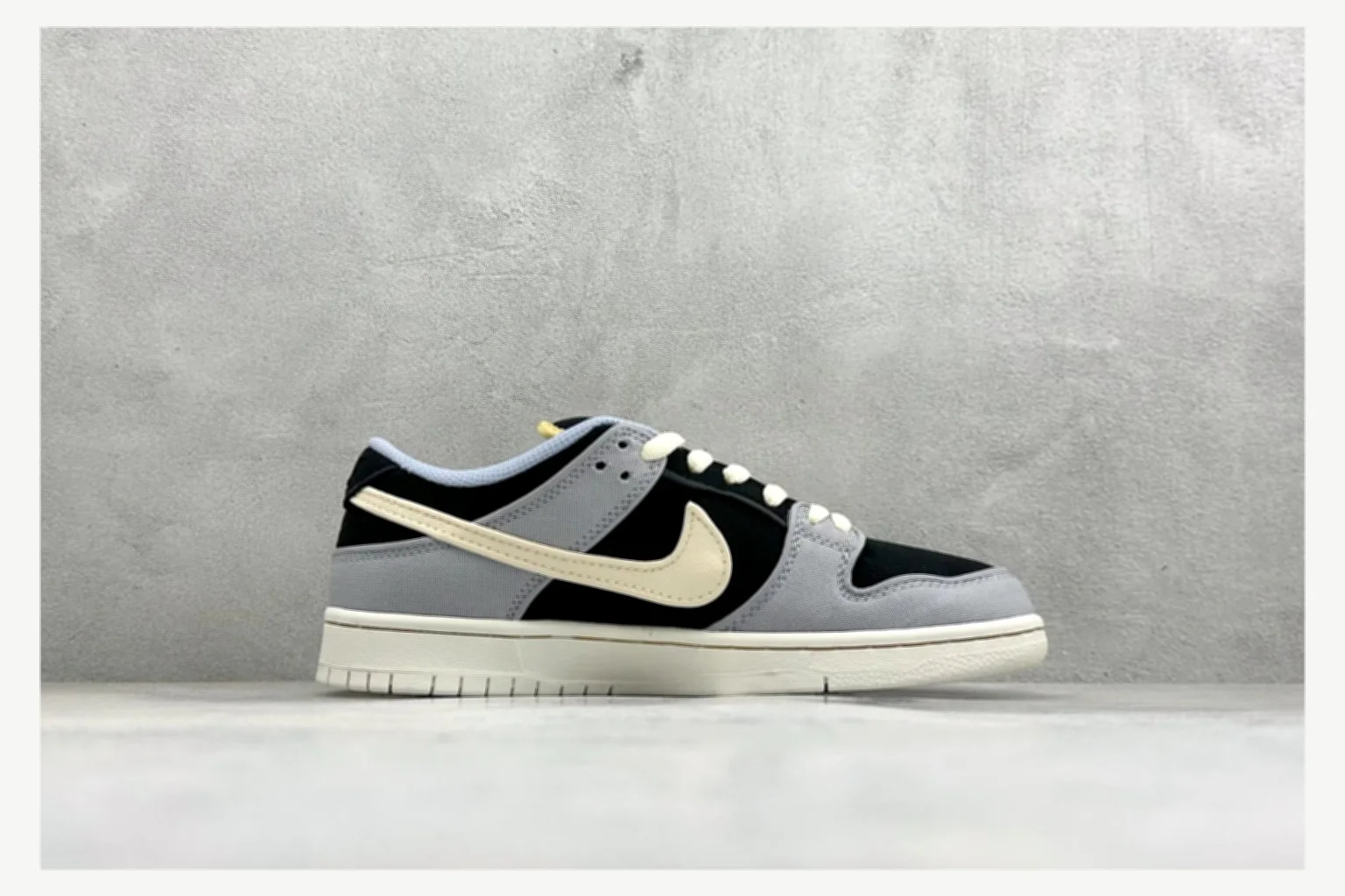 Nike Dunk Low Brown Cream Low Top comparison proof image SKU 1182167383 thumbnail 6