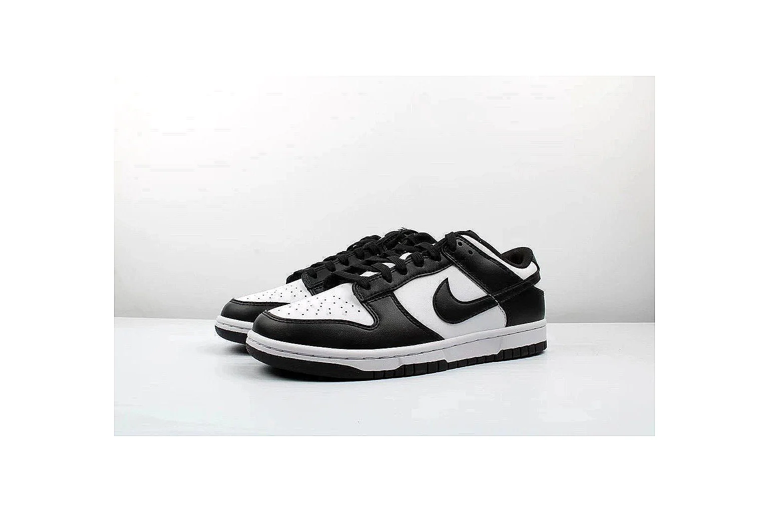 kakoscout.com Nike Dunk Low Black White comparison signal card six-photo gallery thumbnail 3