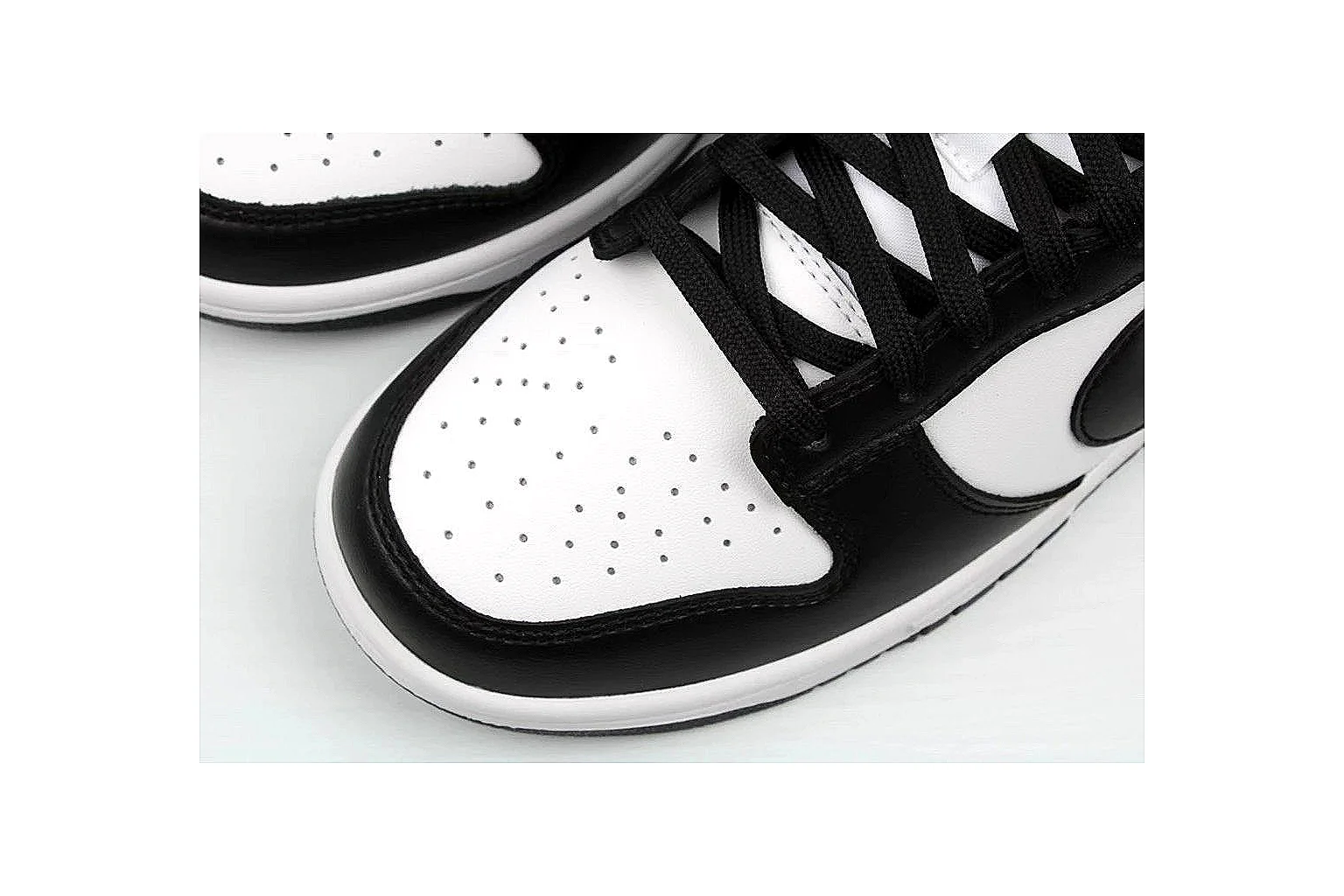 kakoscout.com Nike Dunk Low Black White comparison signal card six-photo gallery thumbnail 4