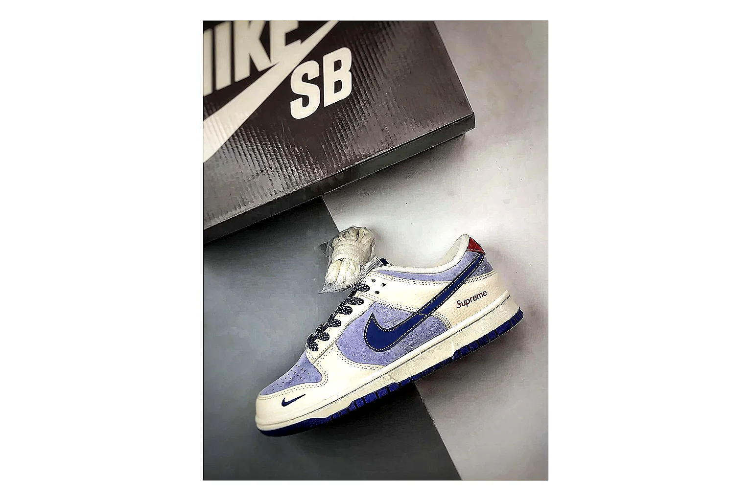Nike Dunk Low Mixed Sneakers comparison signal image SKU 1182167040 thumbnail 2
